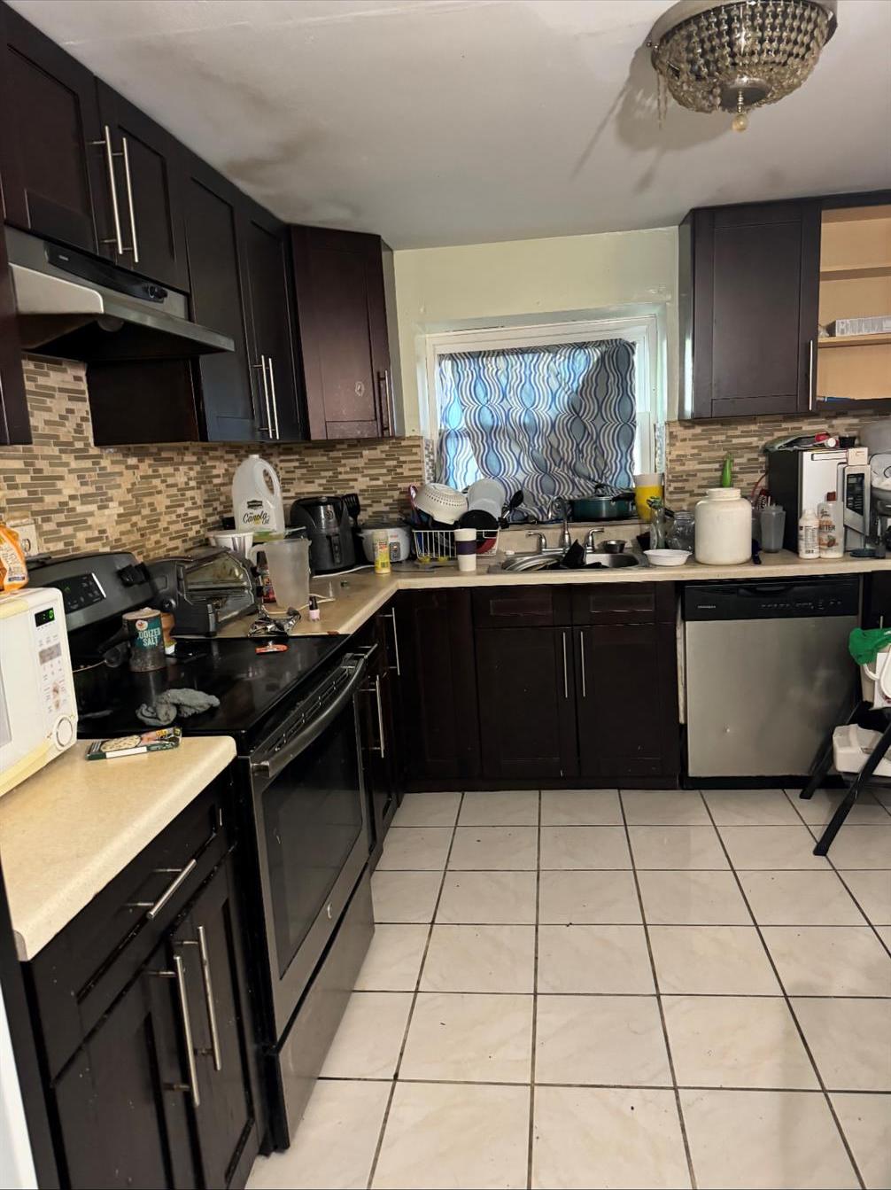 Single Family 95th Ave  Queens, NY 11416, MLS-857263-18