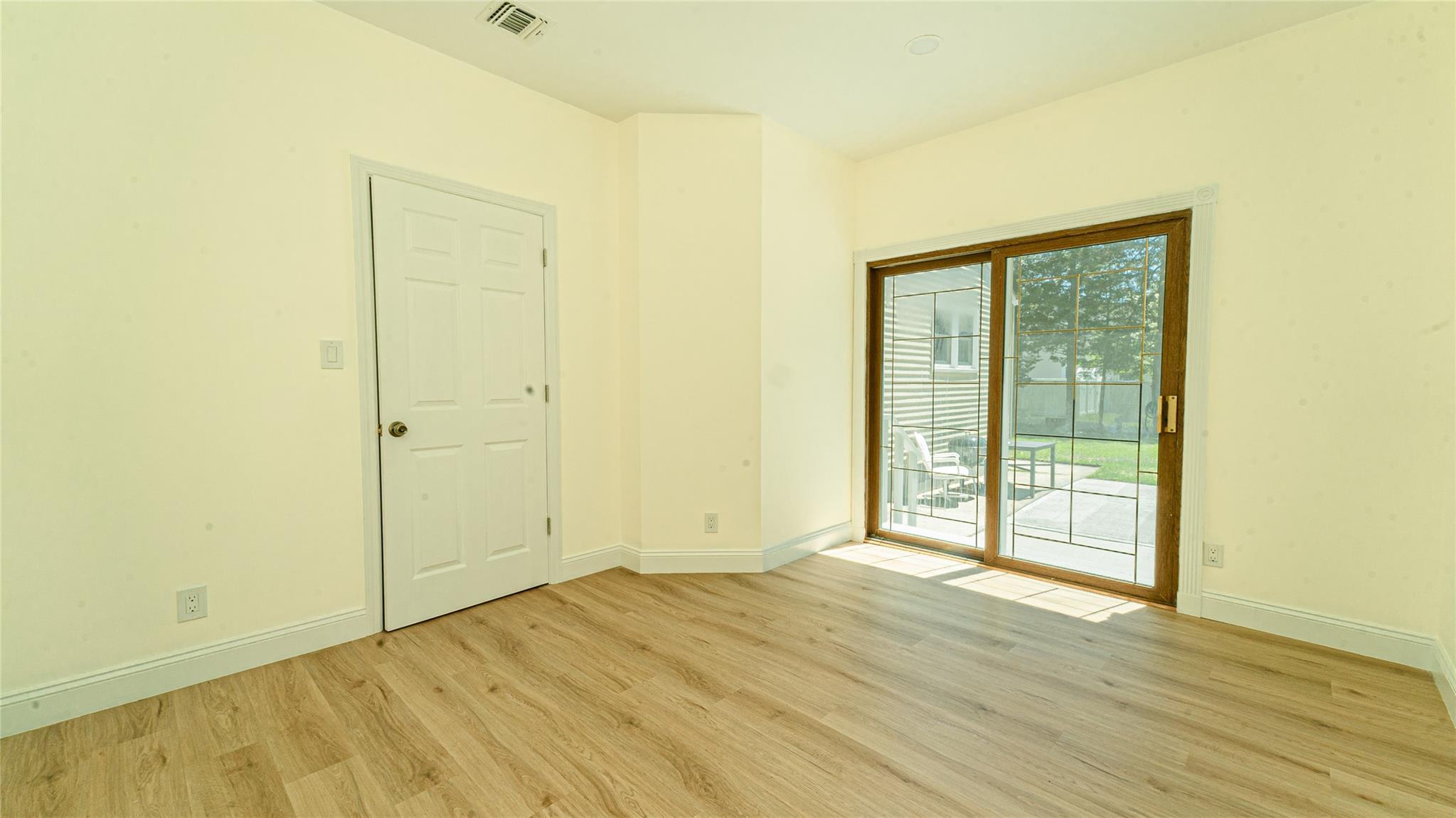 Single Family S 14th  Suffolk County, NY 11757, MLS-857267-14