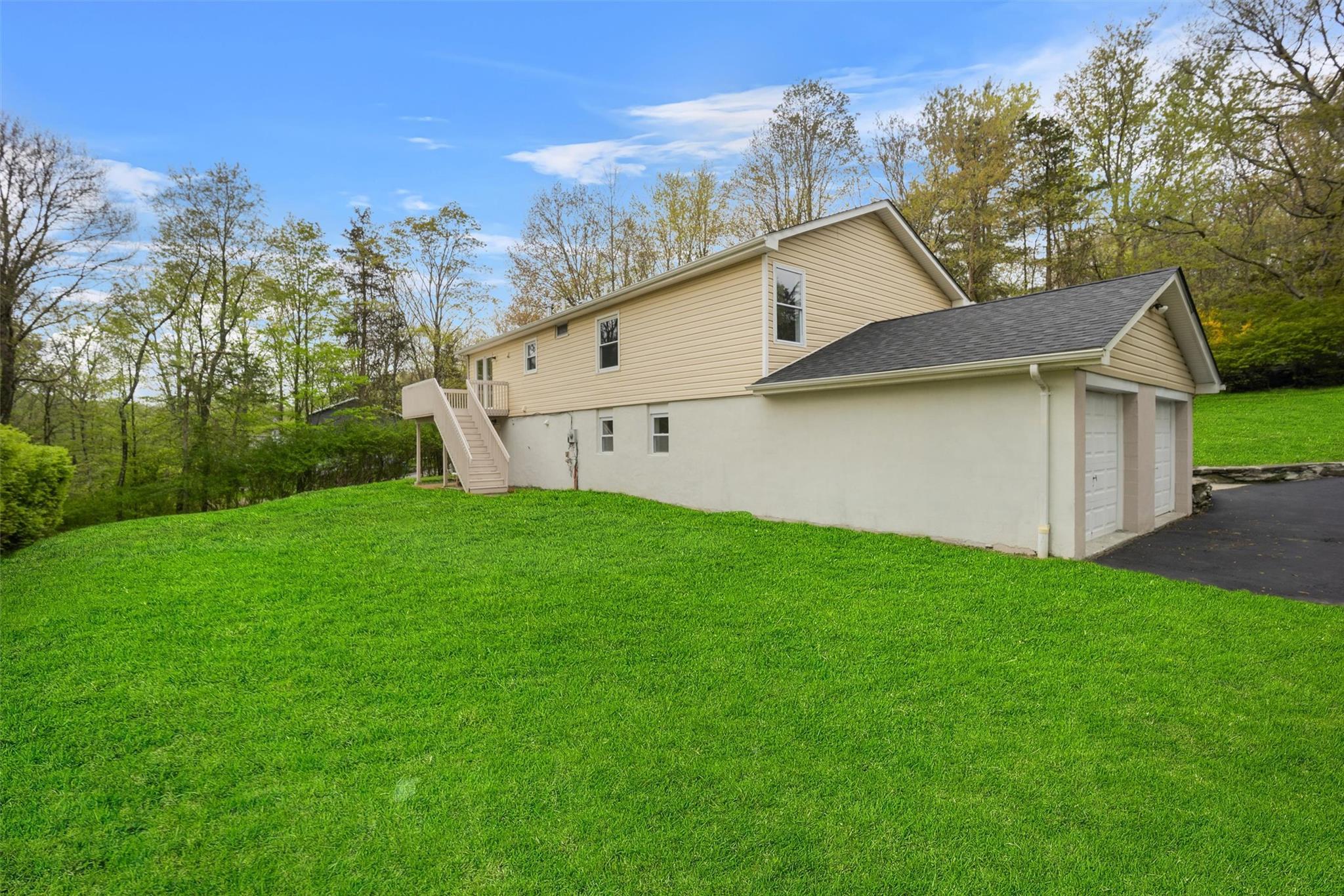 Single Family Susan  Dutchess County, NY 12570, MLS-857268-34