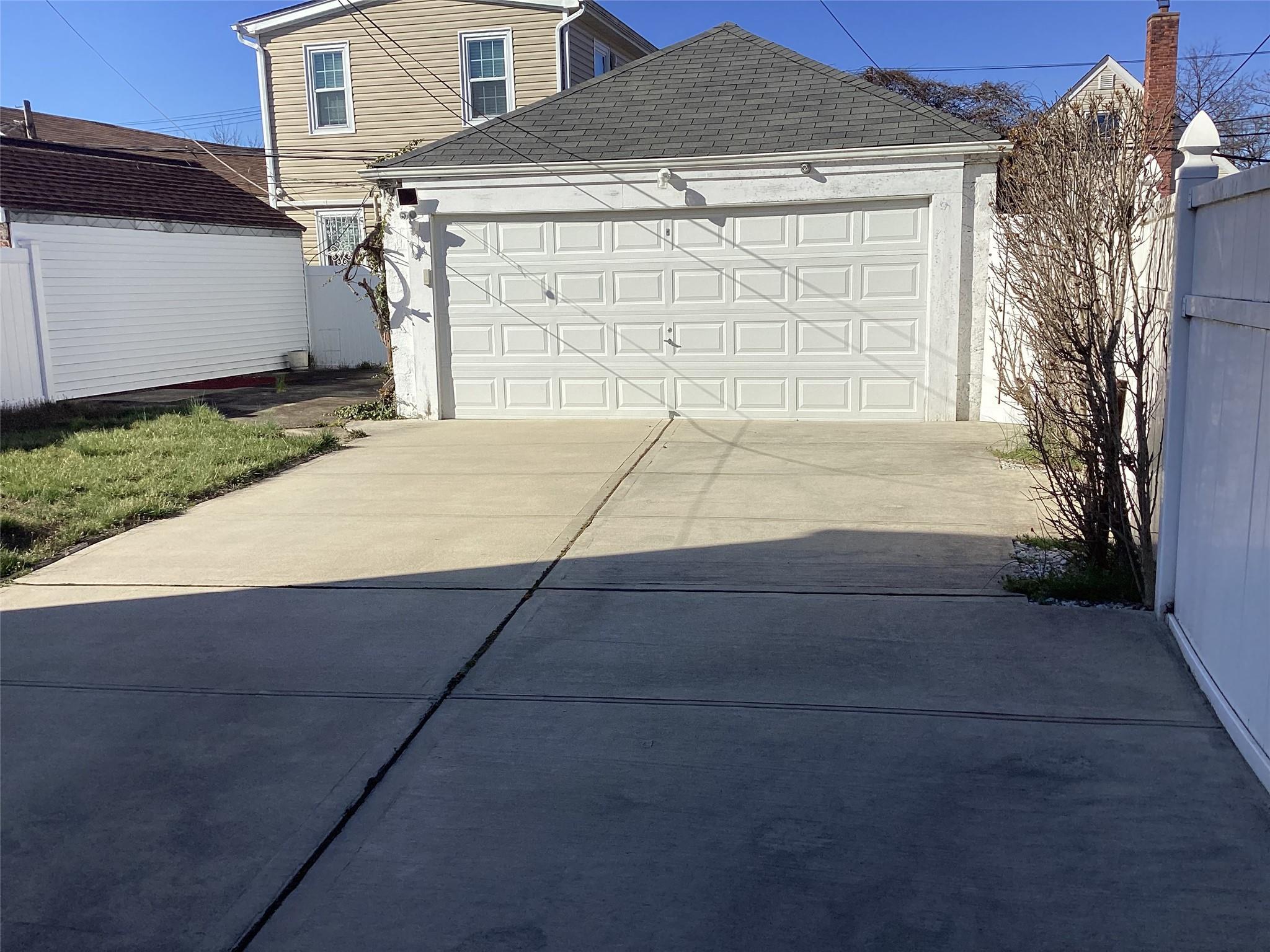 Single Family Murdock  Queens, NY 11429, MLS-857276-16