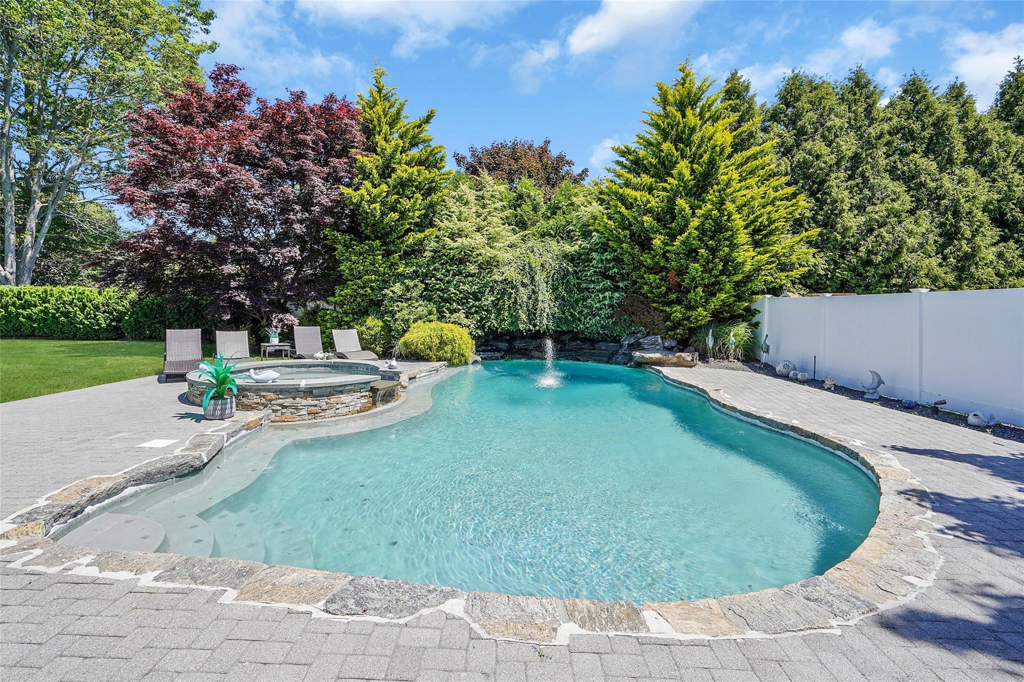 Single Family Barbera  Suffolk County, NY 11725, MLS-857294-27