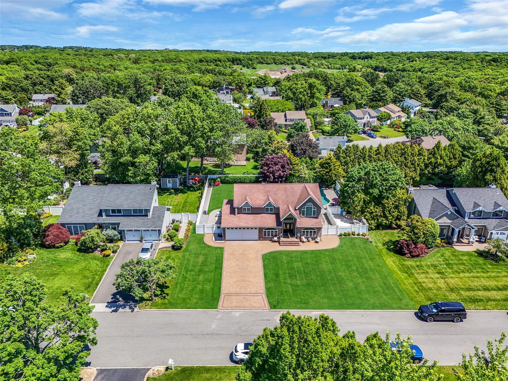 Single Family Barbera  Suffolk County, NY 11725, MLS-857294-45