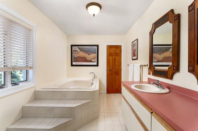 Single Family Country  Suffolk County, NY 11786, MLS-857311-27
