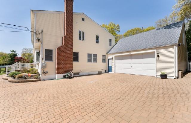Single Family Country  Suffolk County, NY 11786, MLS-857311-40