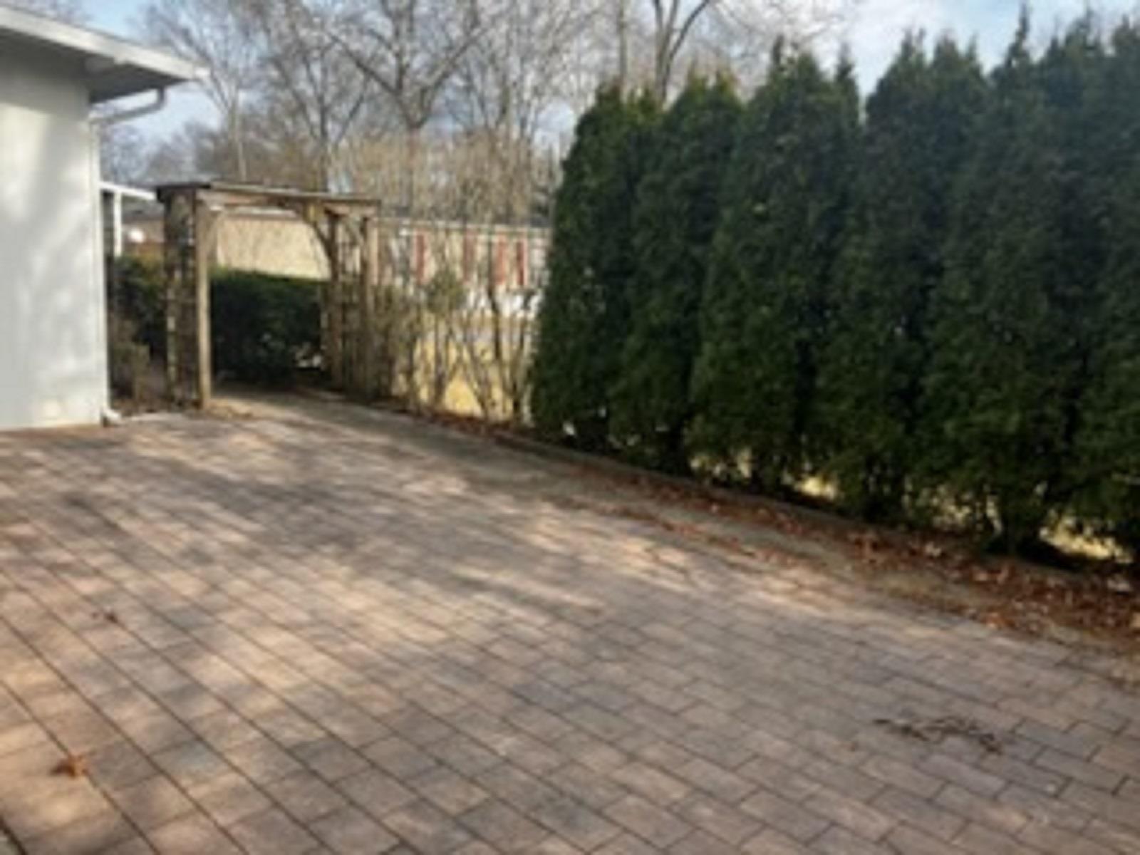 Single Family Old Country  Suffolk County, NY 11901, MLS-857323-4