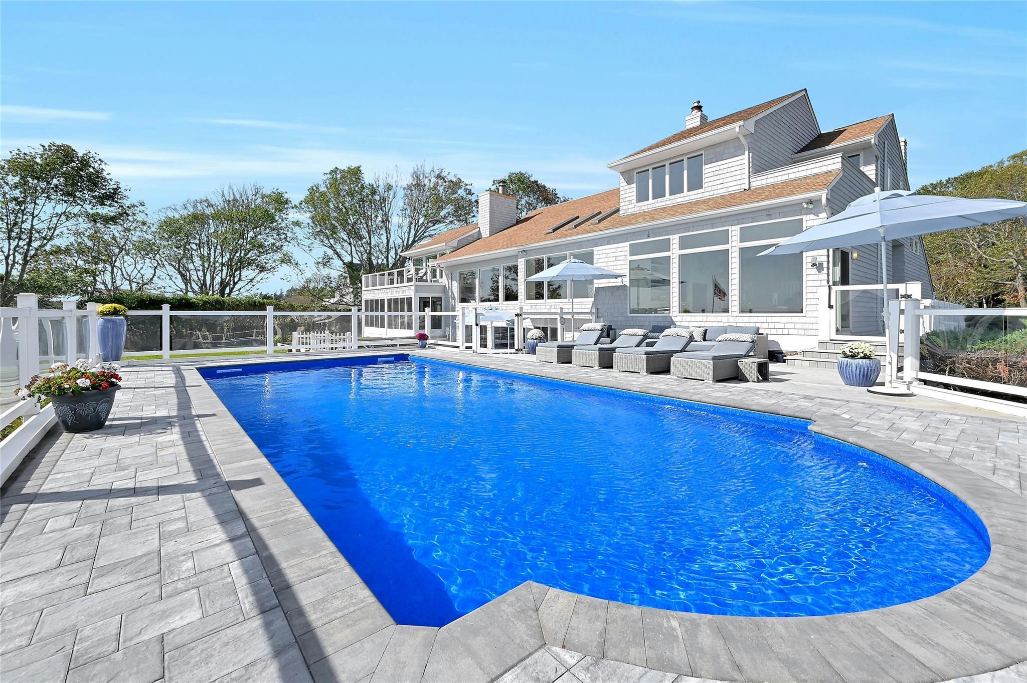 Single Family Convent  Suffolk County, NY 11934, MLS-857329-39
