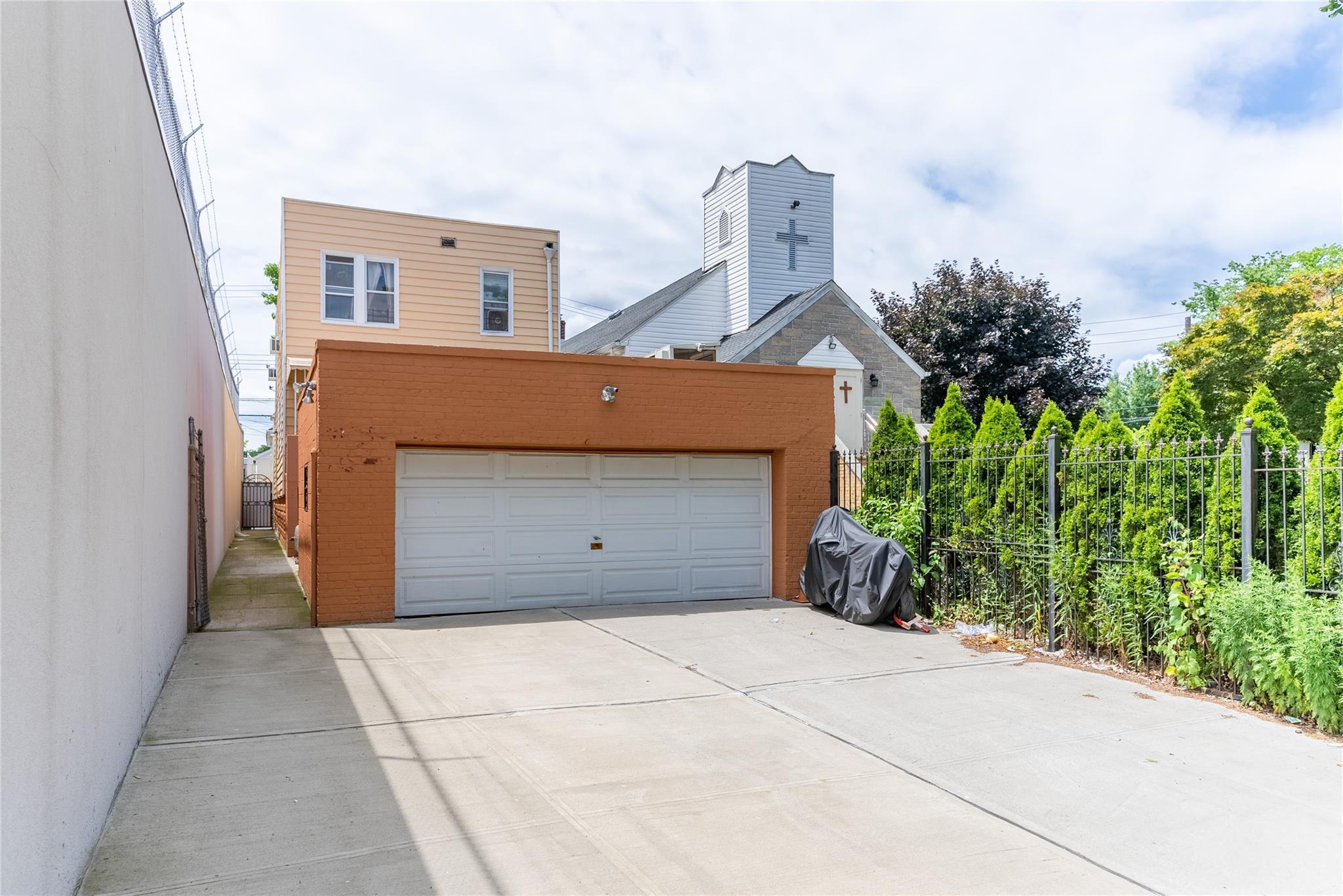 Single Family Underhill  Bronx, NY 10473, MLS-857352-12