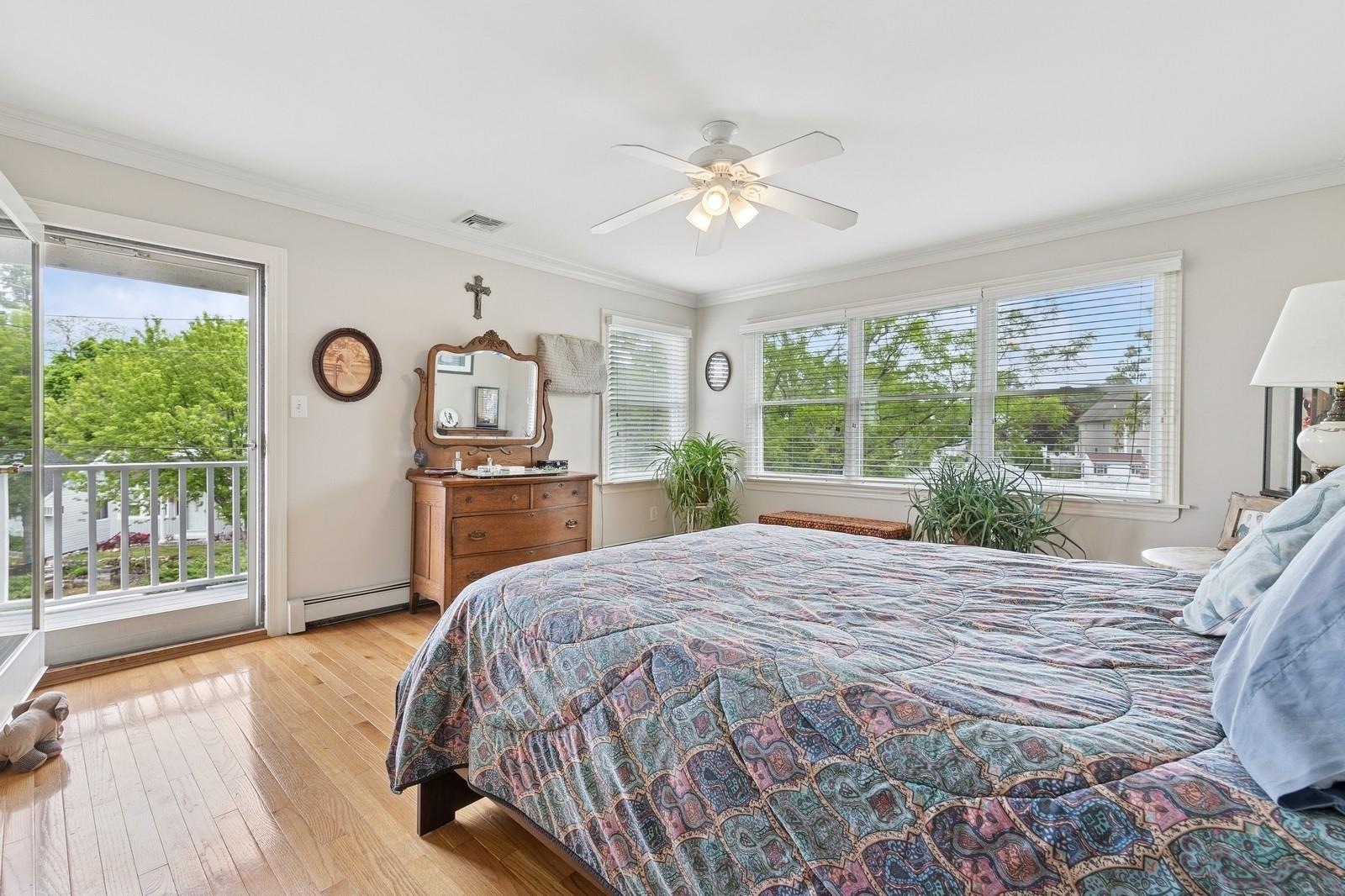 Single Family Soundview  Suffolk County, NY 11778, MLS-857367-16