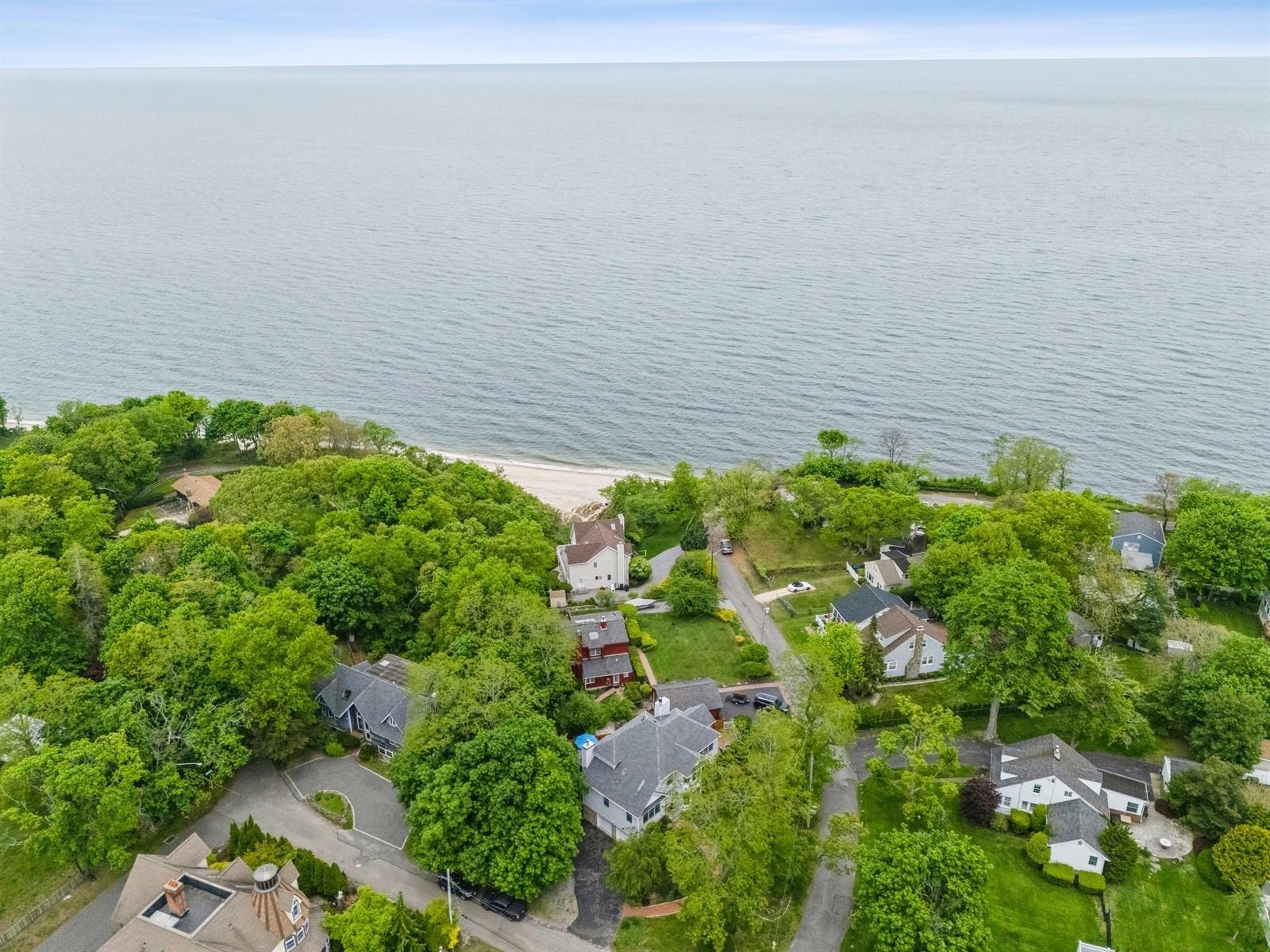 Single Family Soundview  Suffolk County, NY 11778, MLS-857367-2