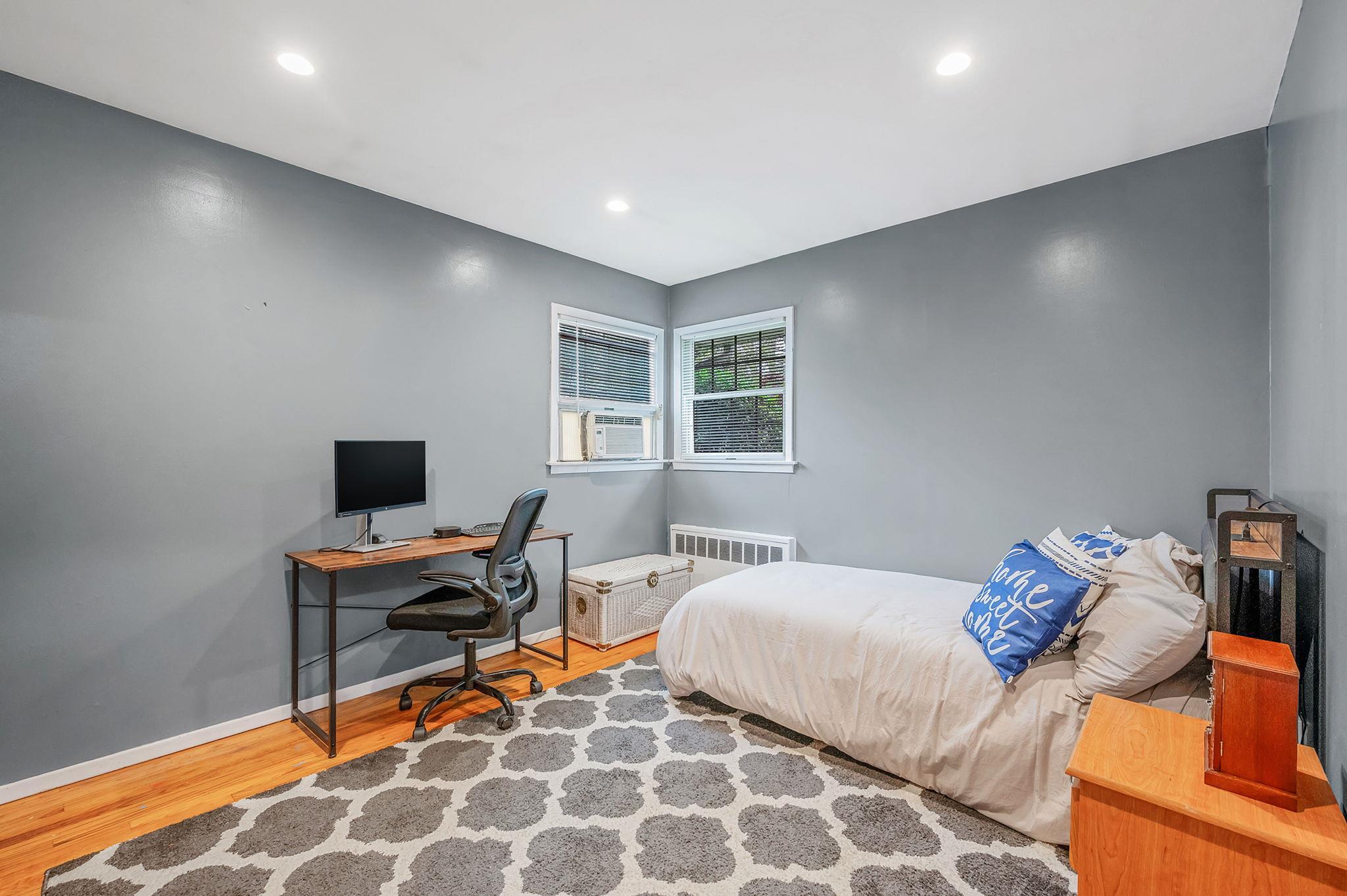 Single Family Quebec  Suffolk County, NY 11746, MLS-857368-12