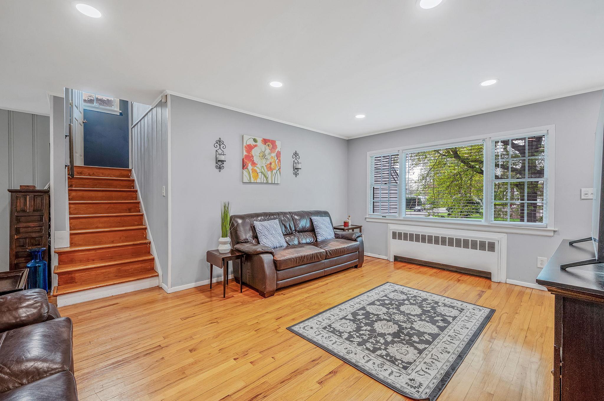 Single Family Quebec  Suffolk County, NY 11746, MLS-857368-14