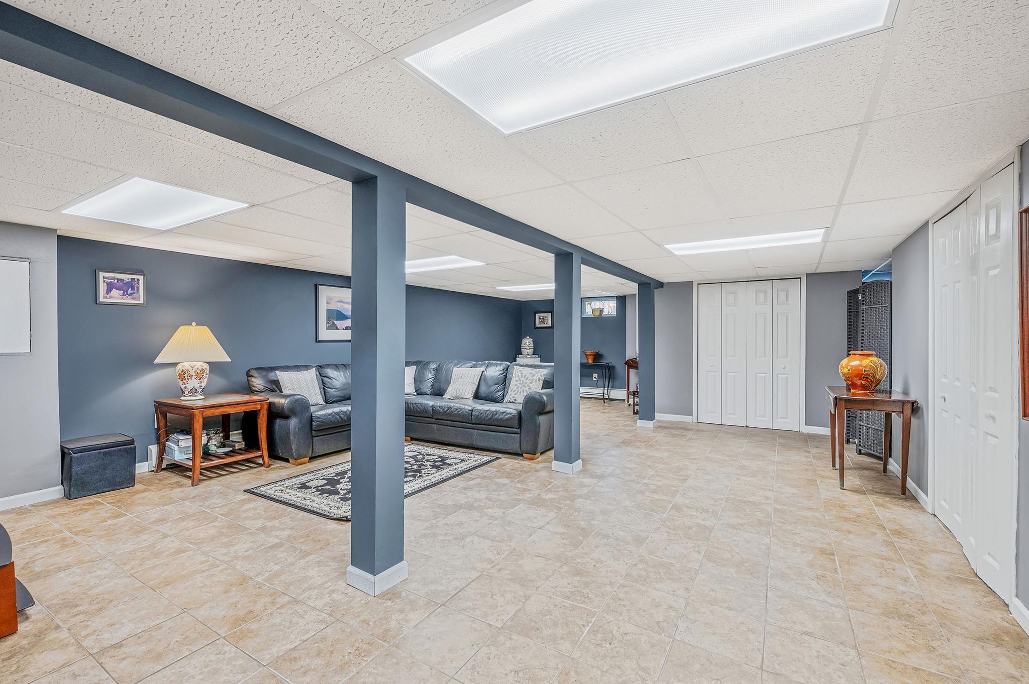 Single Family Quebec  Suffolk County, NY 11746, MLS-857368-18