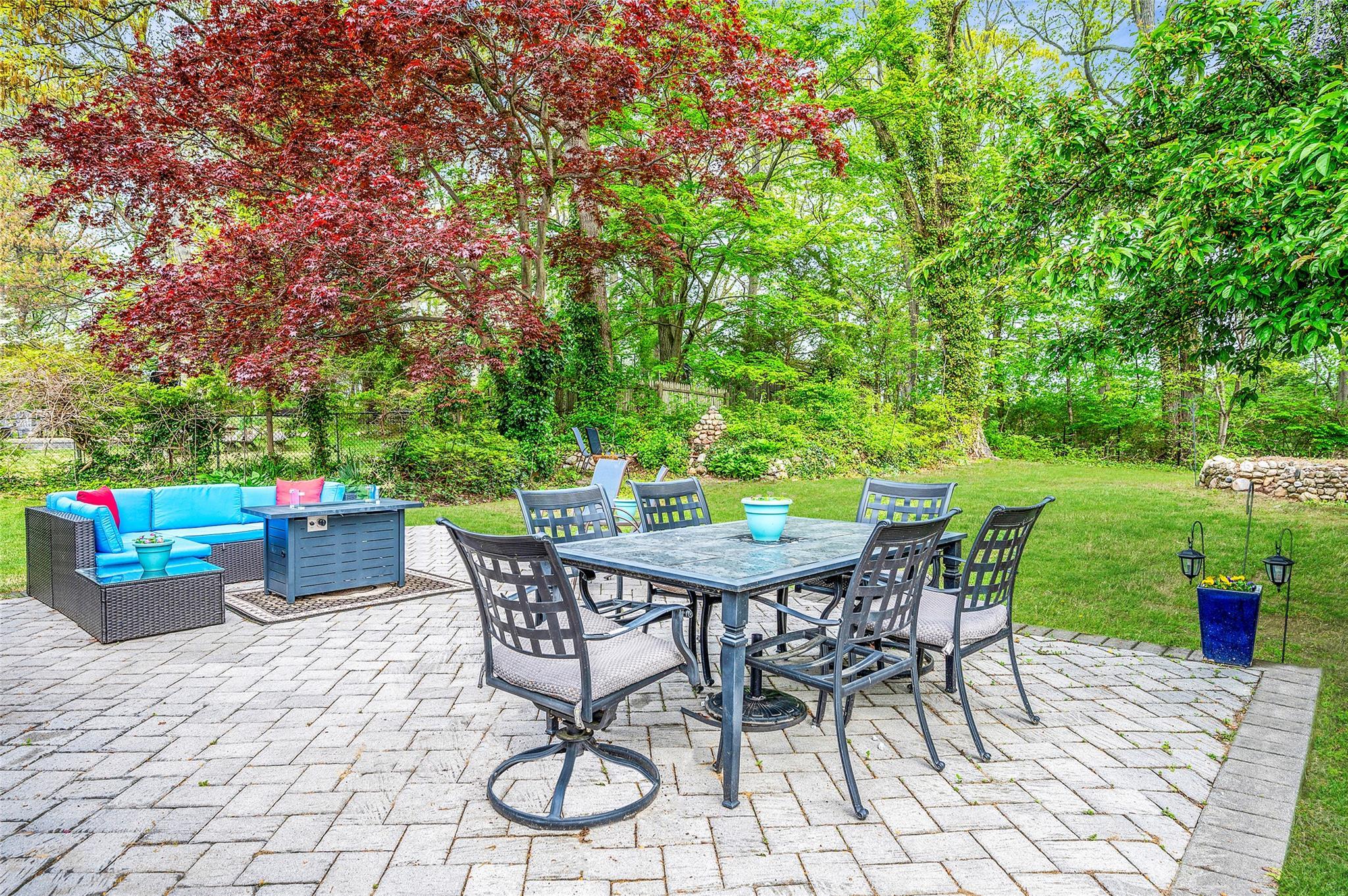 Single Family Quebec  Suffolk County, NY 11746, MLS-857368-21