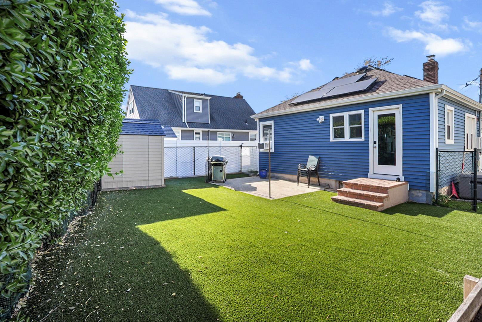 Single Family Bay  Suffolk County, NY 11701, MLS-857394-21