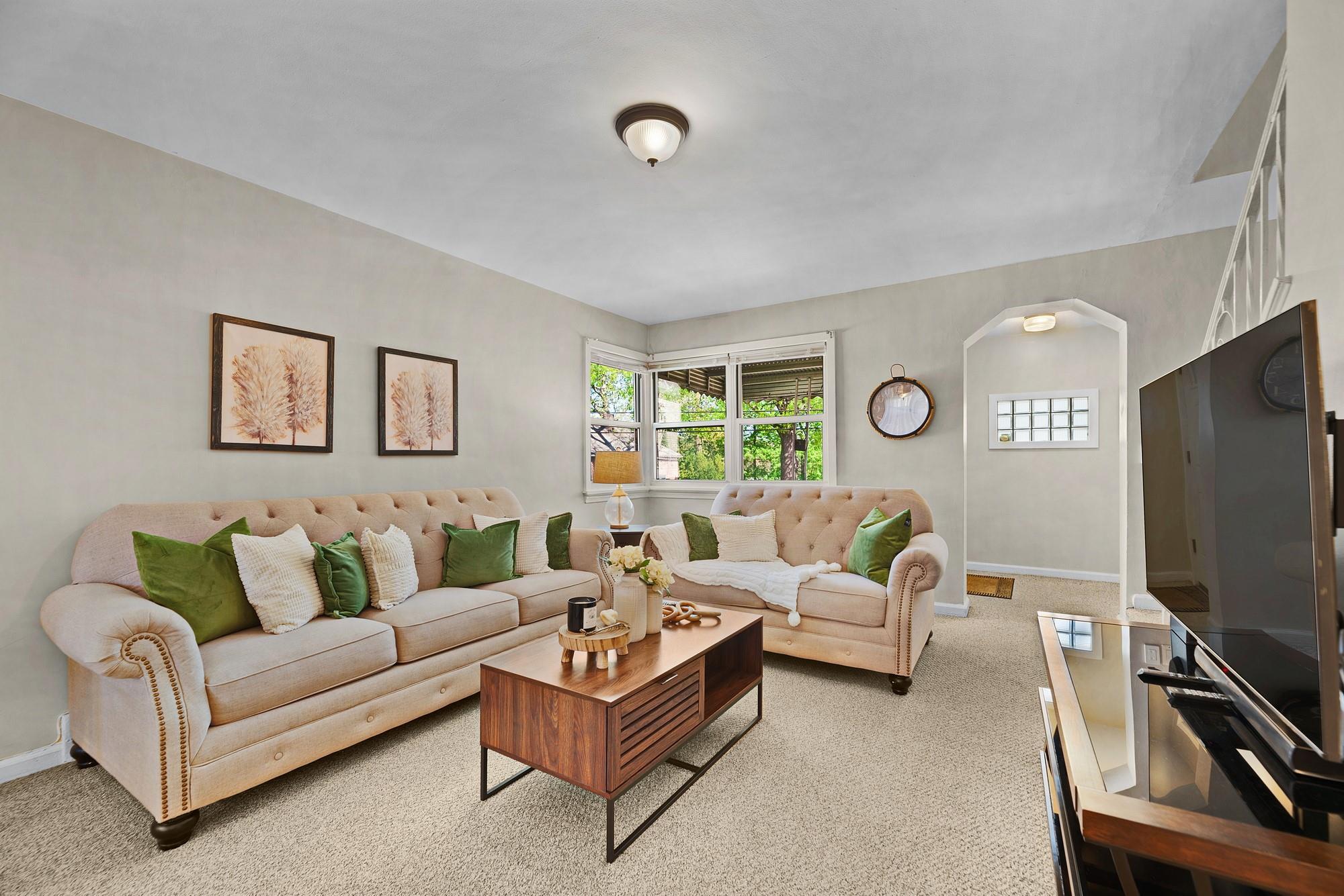 Single Family Laurel  Westchester County, NY 10704, MLS-857397-5
