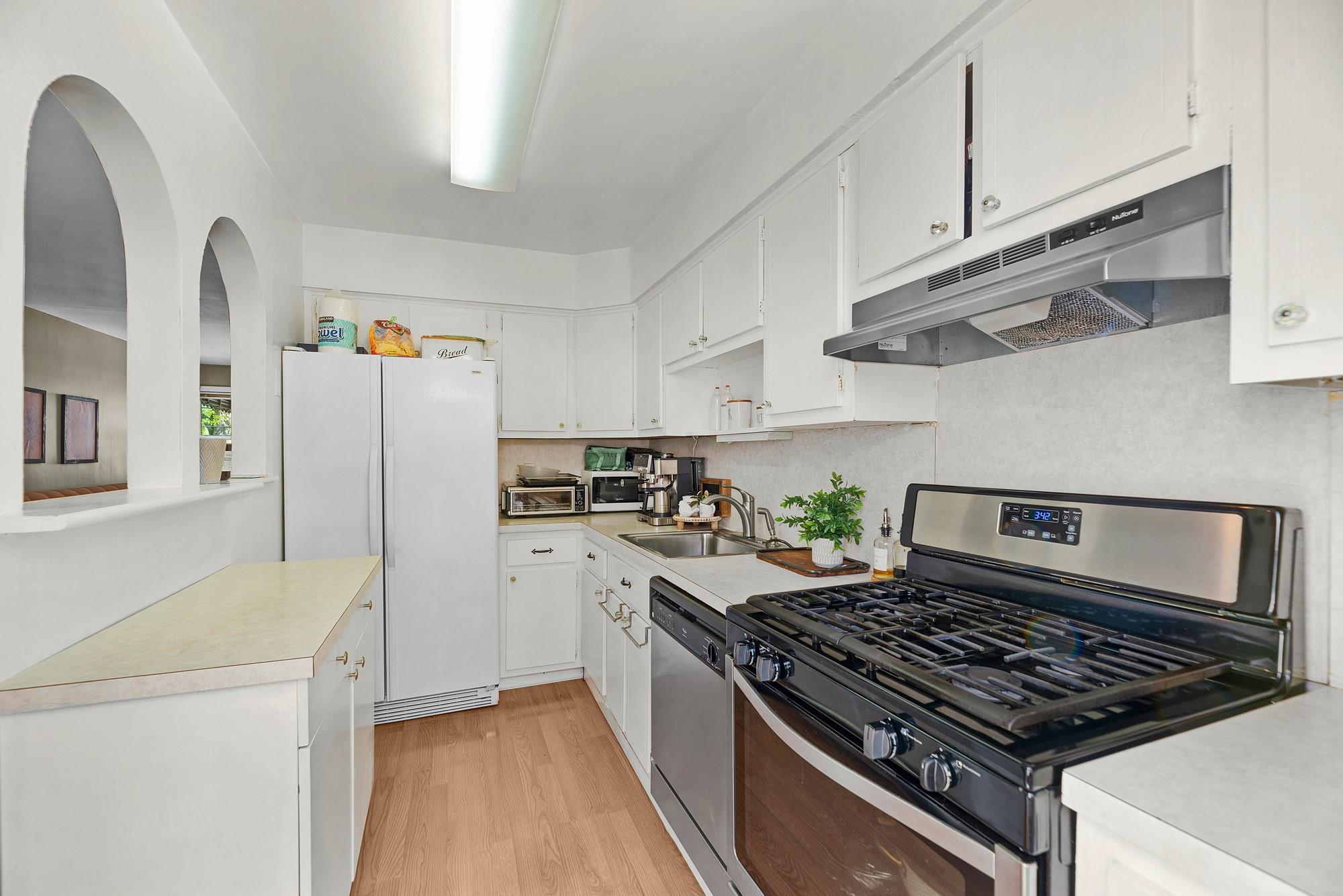 Single Family Laurel  Westchester County, NY 10704, MLS-857397-7