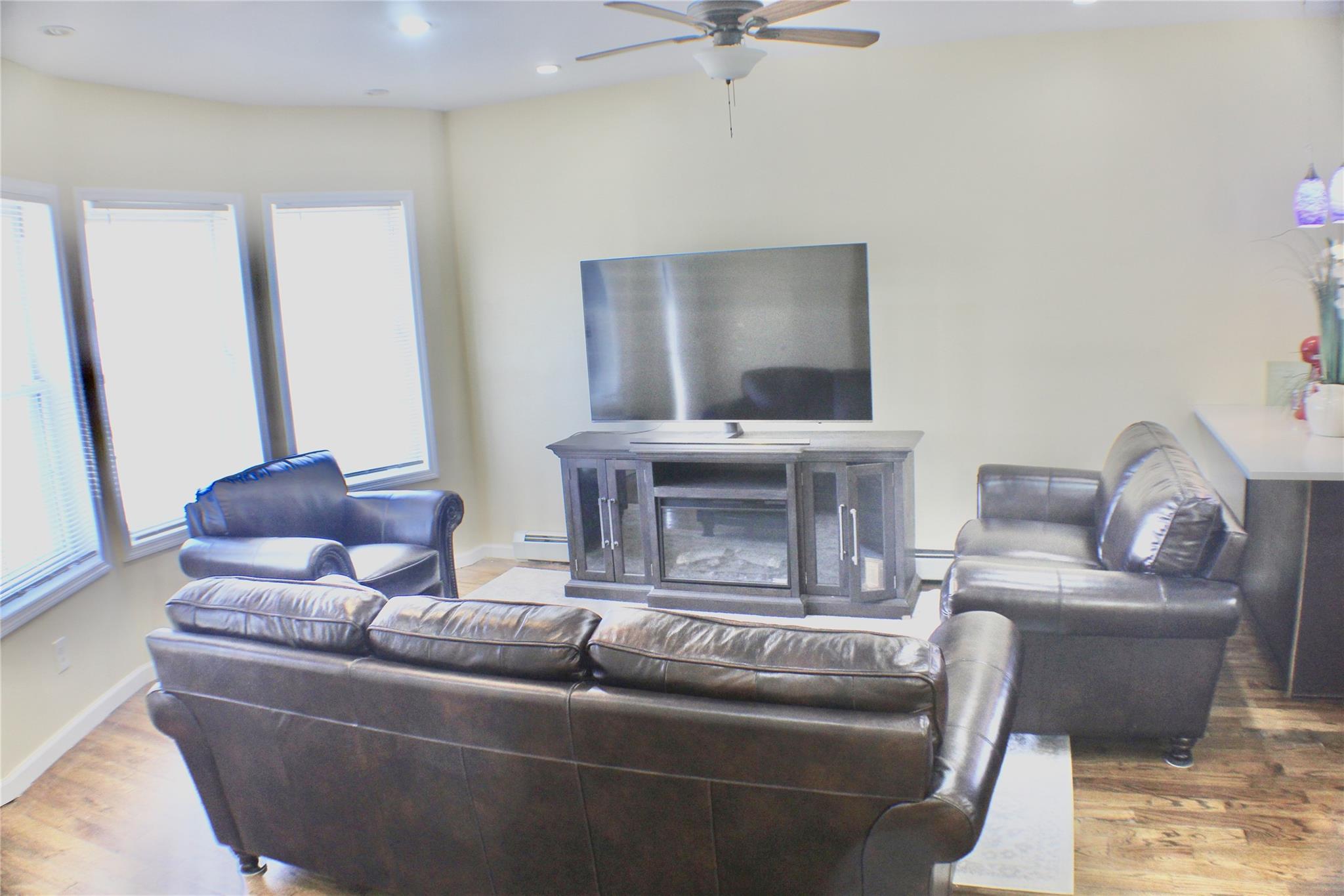 Single Family 146th Avenue  Queens, NY 11413, MLS-857417-4