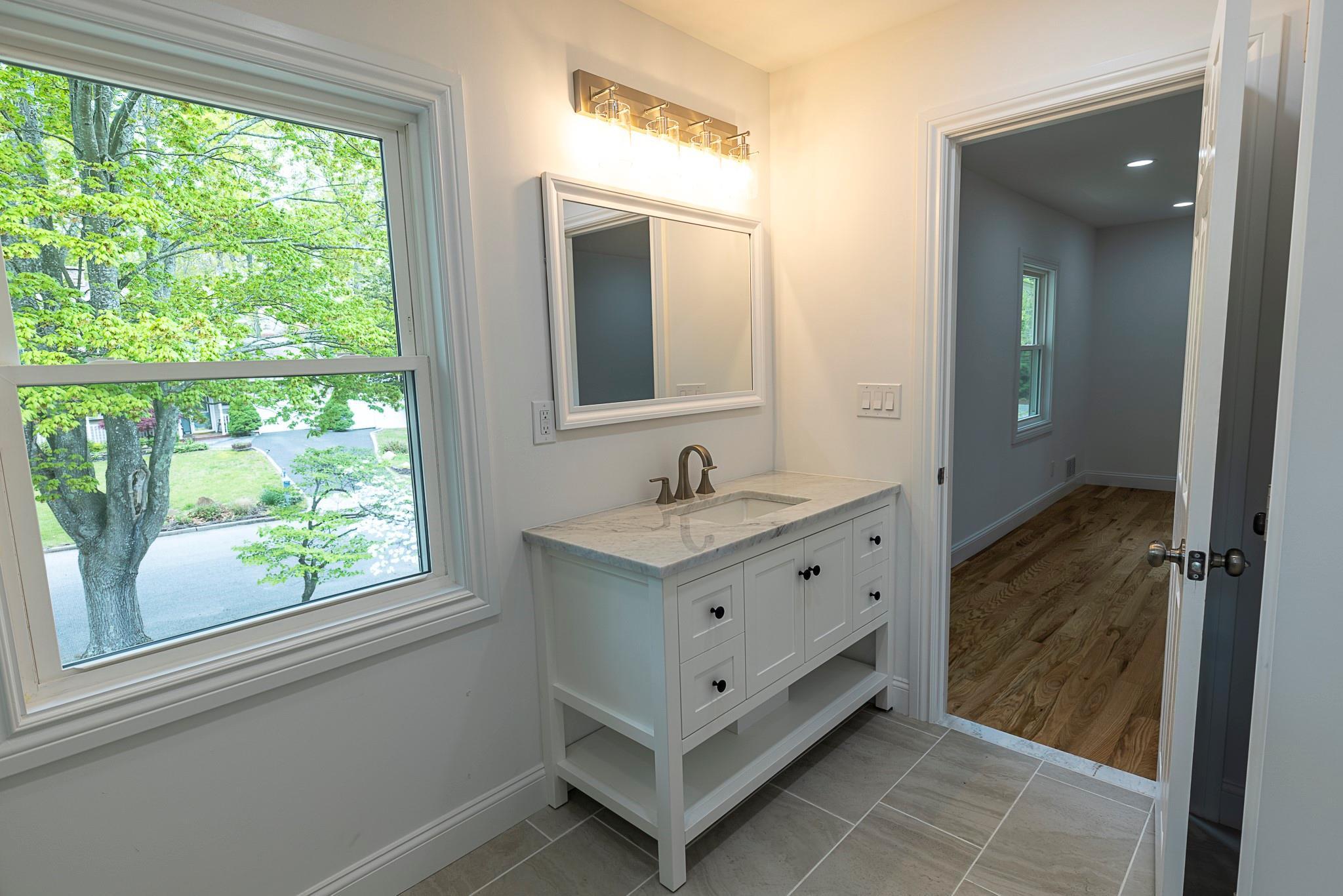 Single Family Caddy  Suffolk County, NY 11778, MLS-857429-27