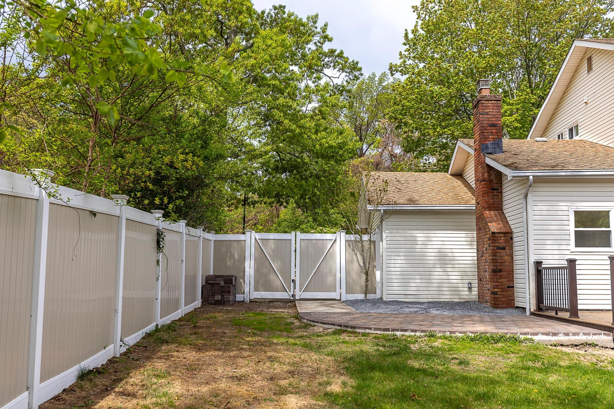Single Family Caddy  Suffolk County, NY 11778, MLS-857429-6