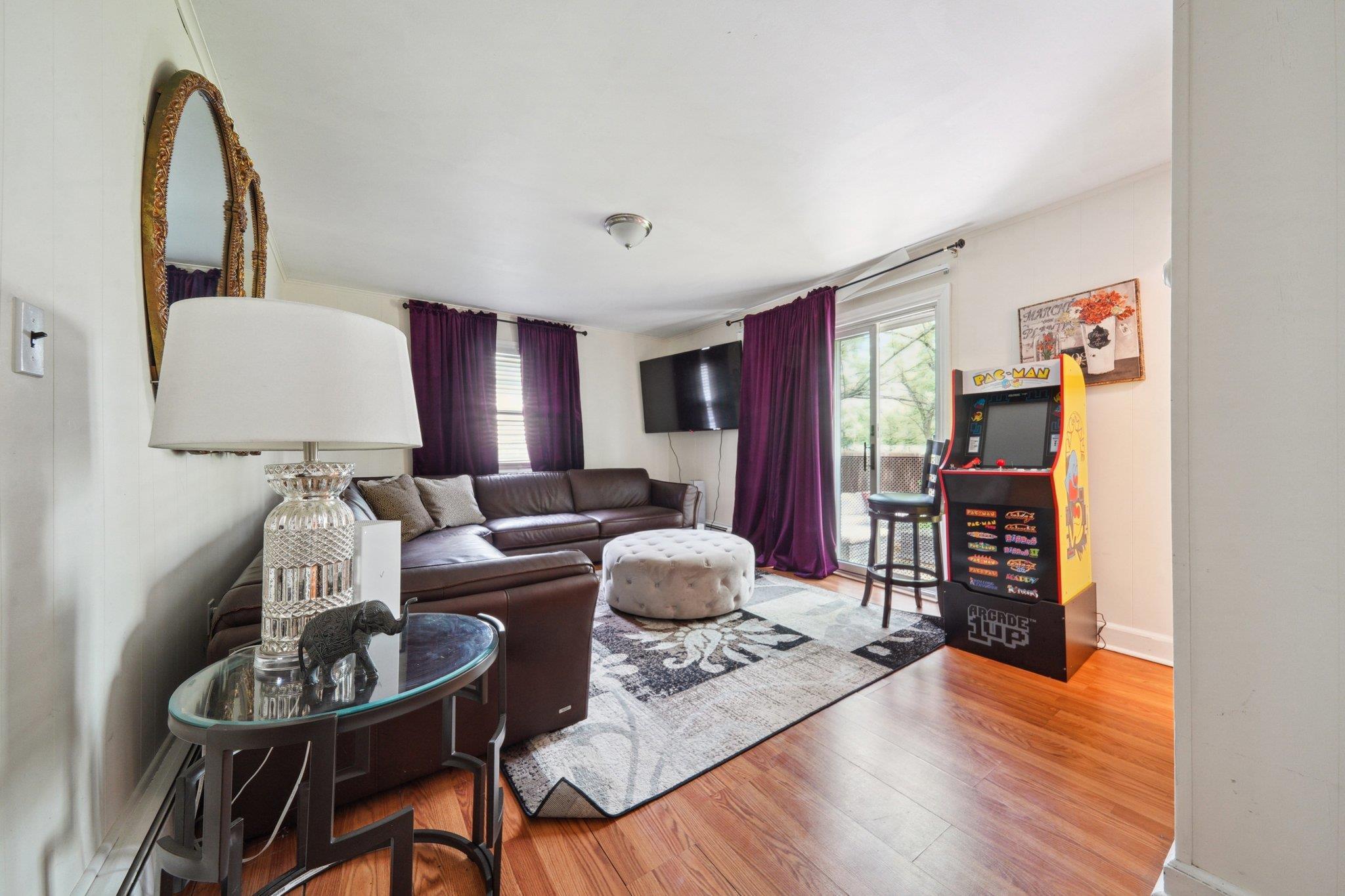 Single Family Mamaroneck  Westchester County, NY 10605, MLS-857473-16