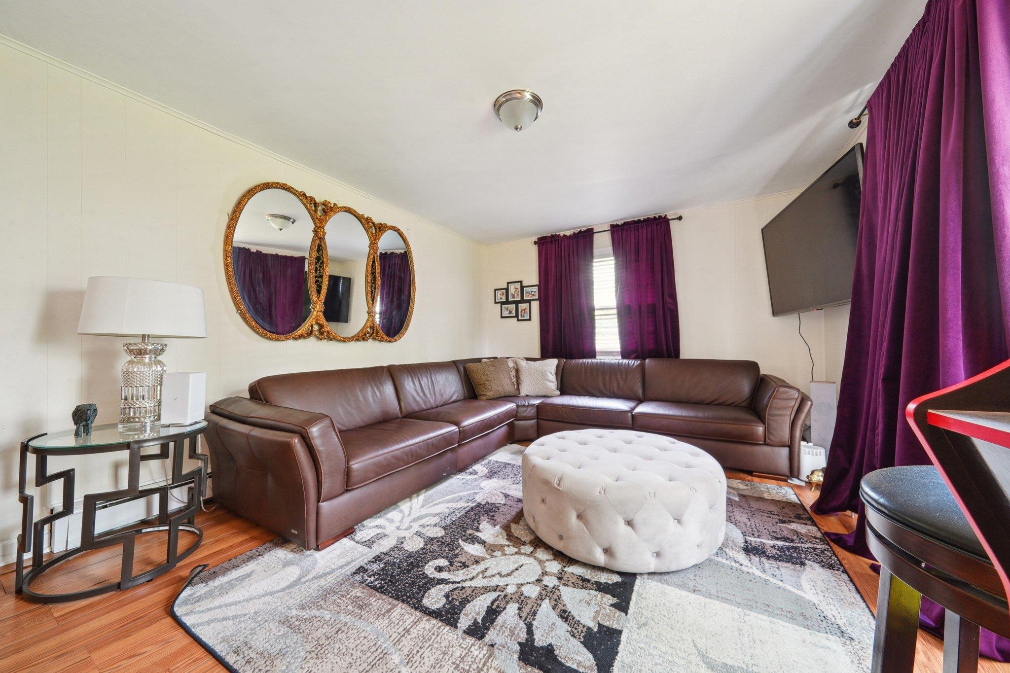 Single Family Mamaroneck  Westchester County, NY 10605, MLS-857473-19
