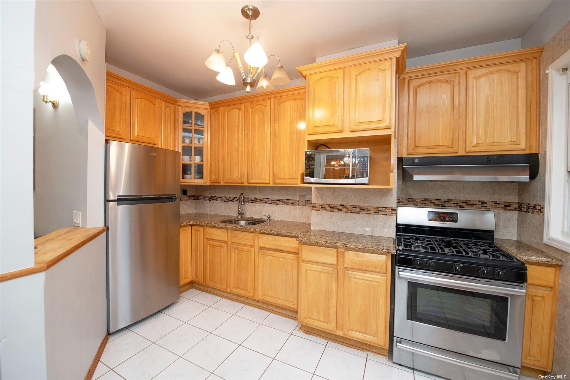 Single Family 91 St  Queens, NY 11416, MLS-857476-13