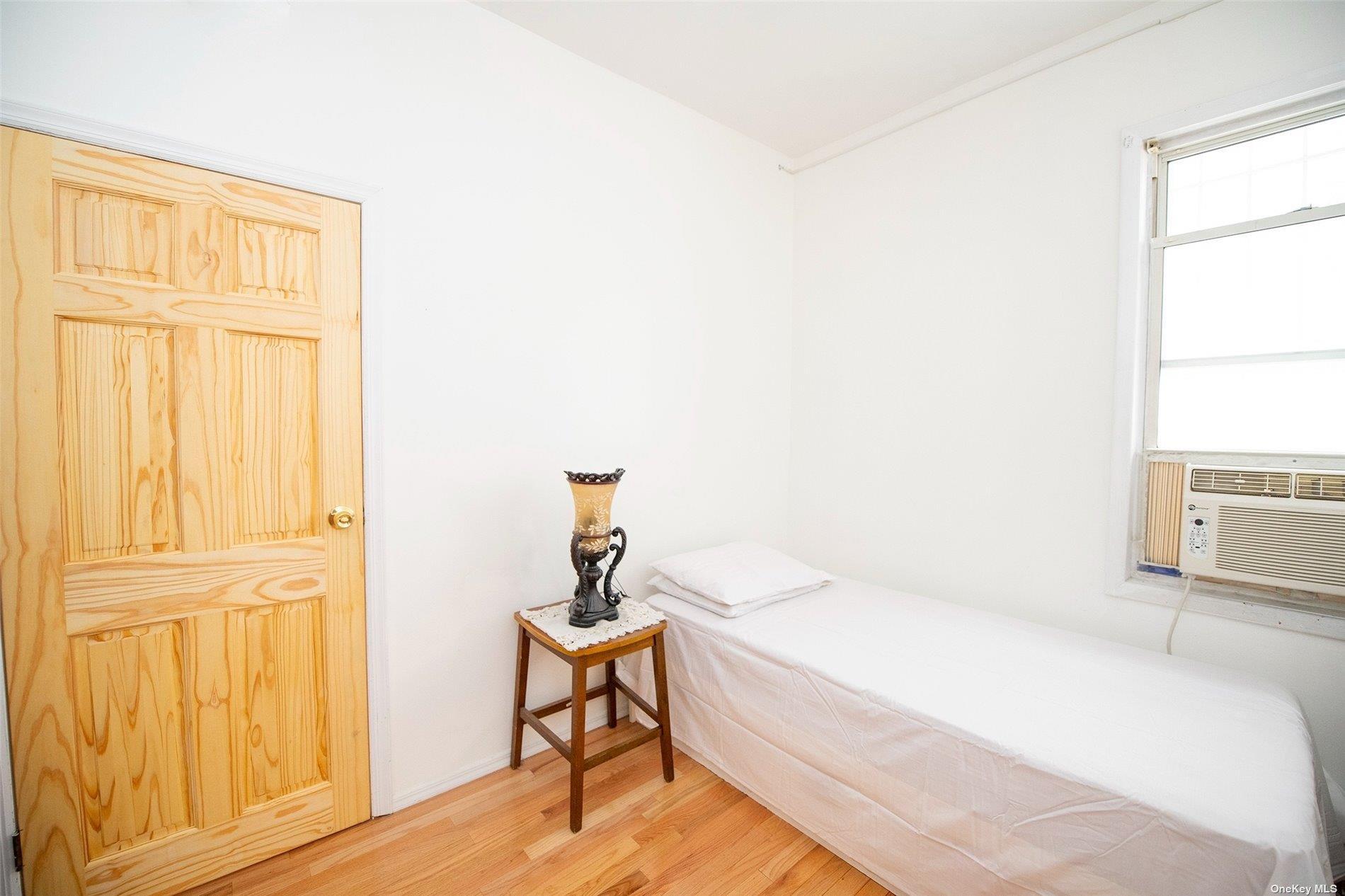 Single Family 91 St  Queens, NY 11416, MLS-857476-18