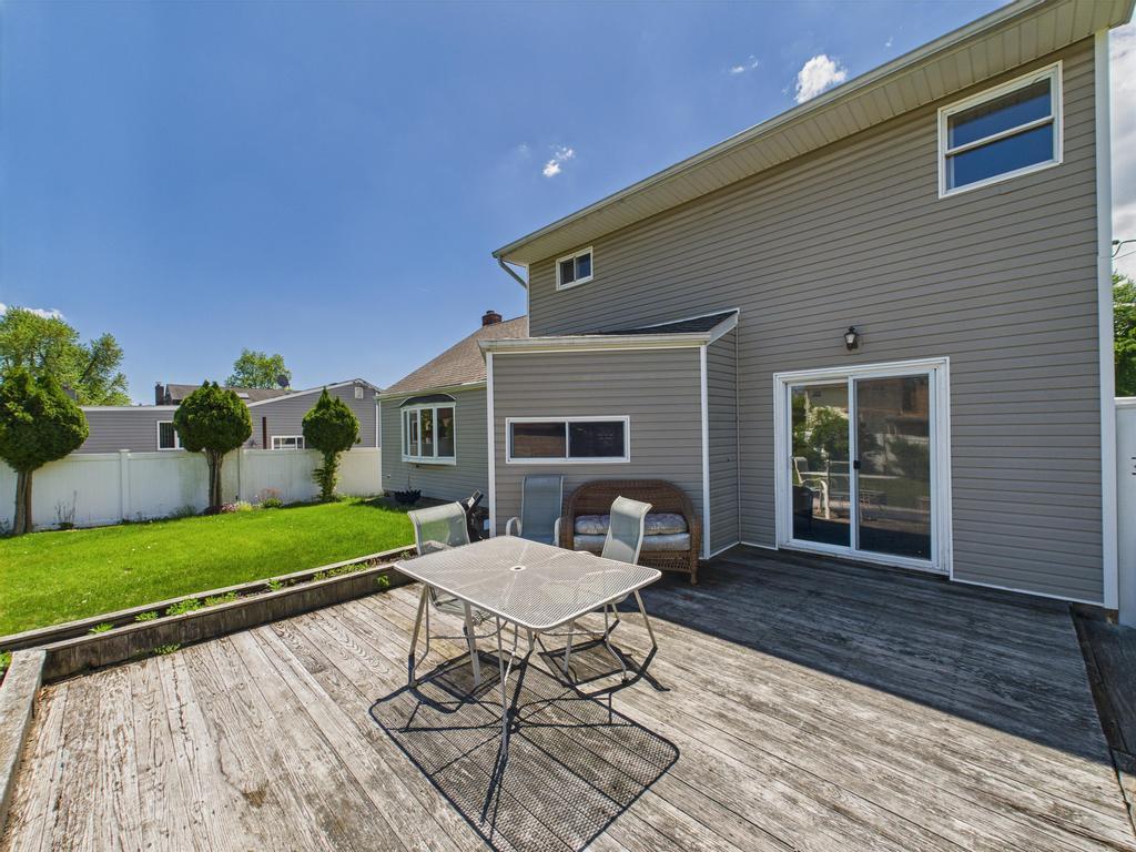 Single Family Katie  Suffolk County, NY 11755, MLS-857482-41