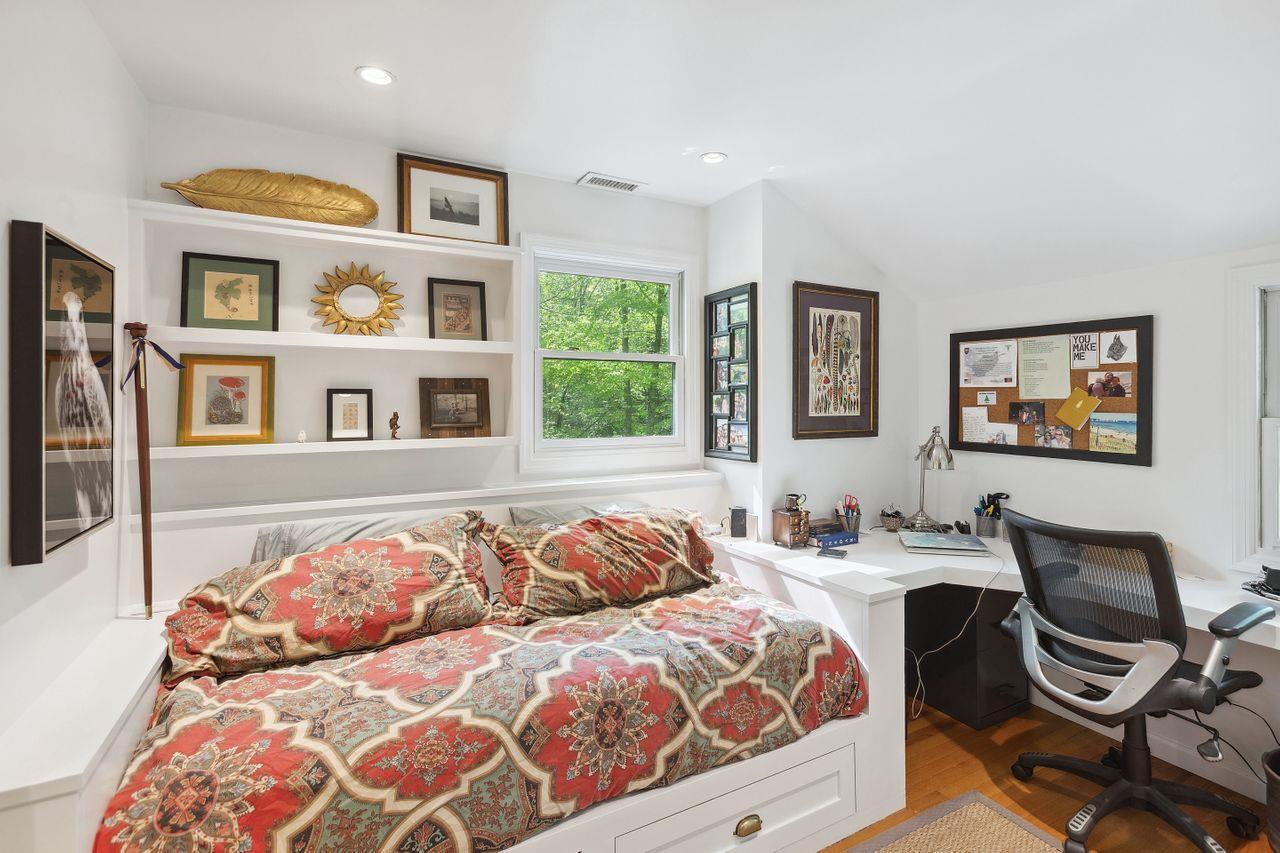 Single Family Laurie  Westchester County, NY 10590, MLS-857489-22