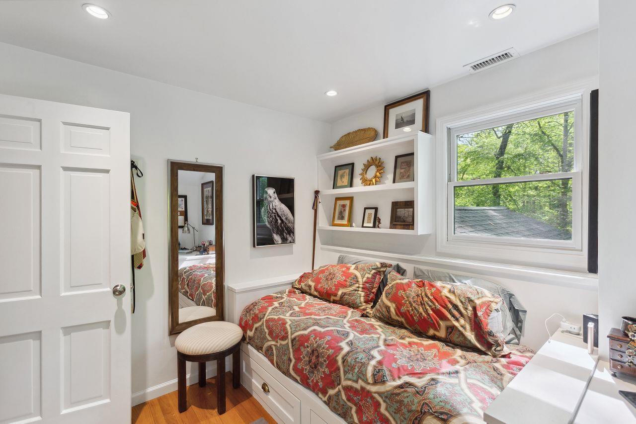Single Family Laurie  Westchester County, NY 10590, MLS-857489-24