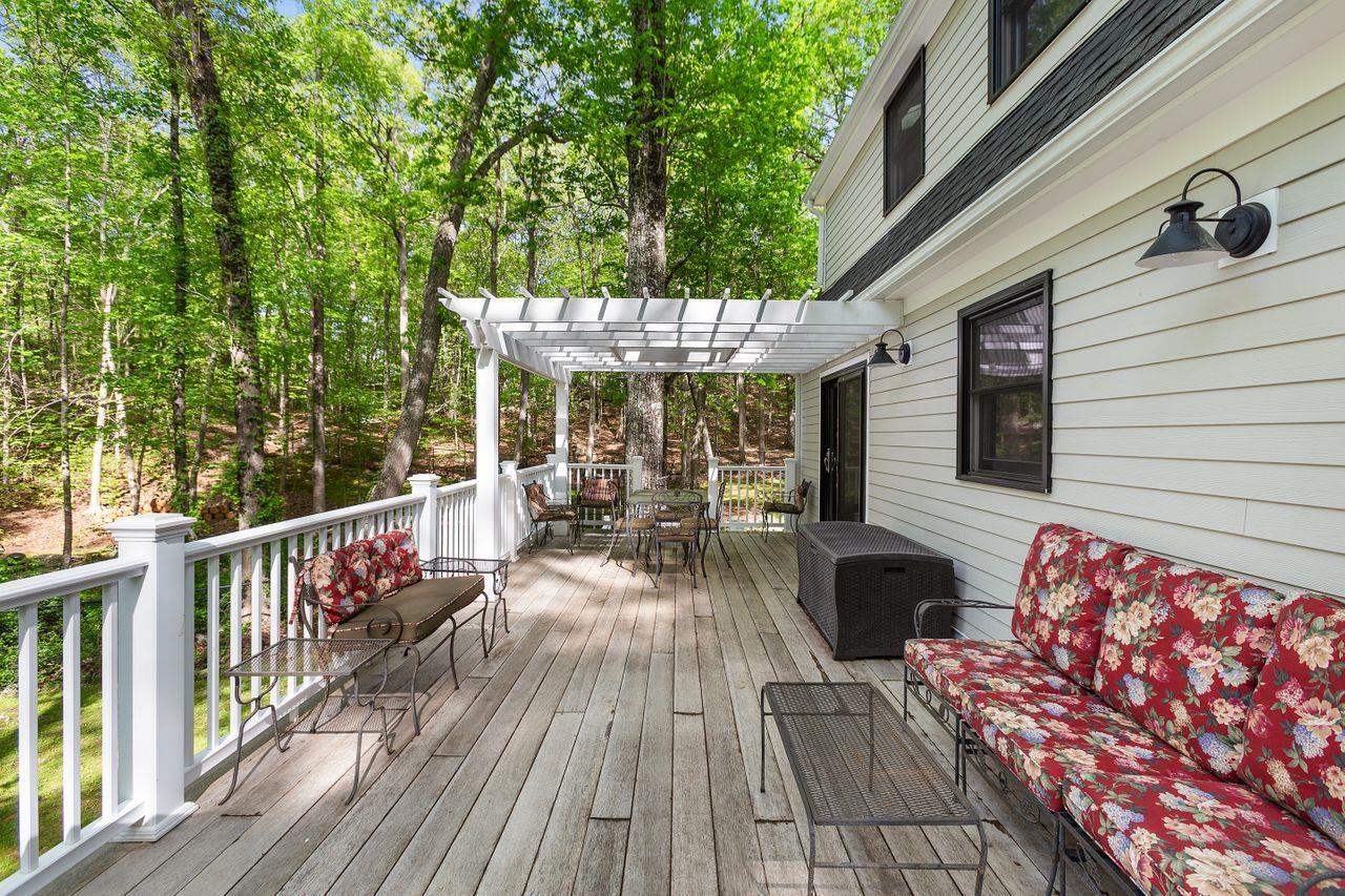 Single Family Laurie  Westchester County, NY 10590, MLS-857489-34