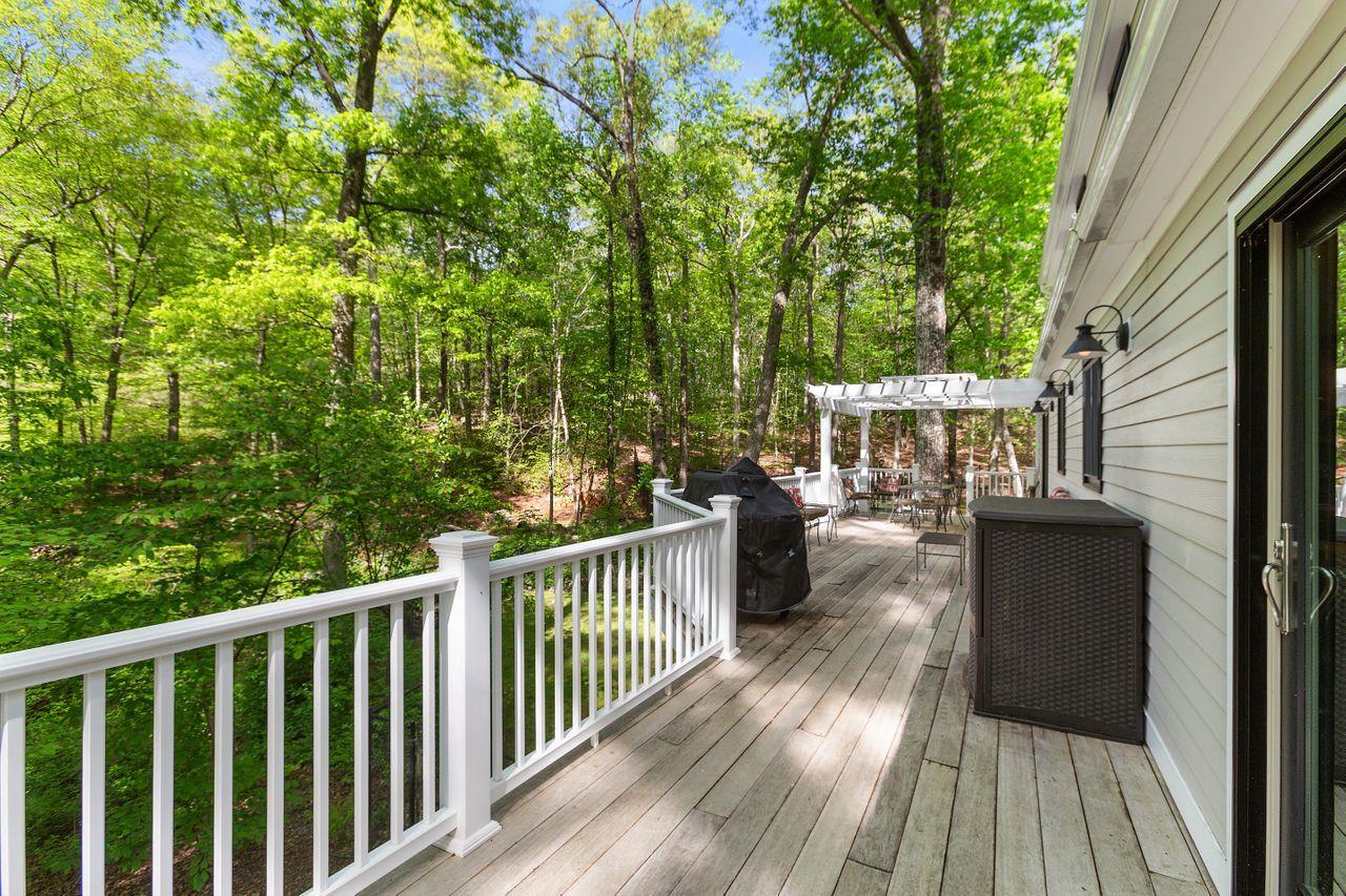 Single Family Laurie  Westchester County, NY 10590, MLS-857489-37
