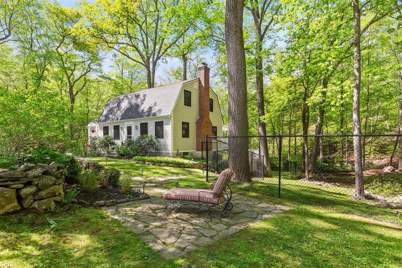 Single Family Laurie  Westchester County, NY 10590, MLS-857489-40