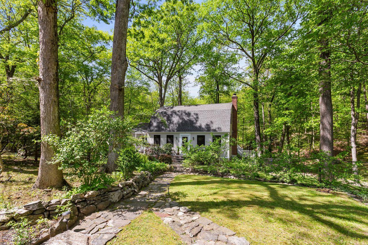 Single Family Laurie  Westchester County, NY 10590, MLS-857489-41