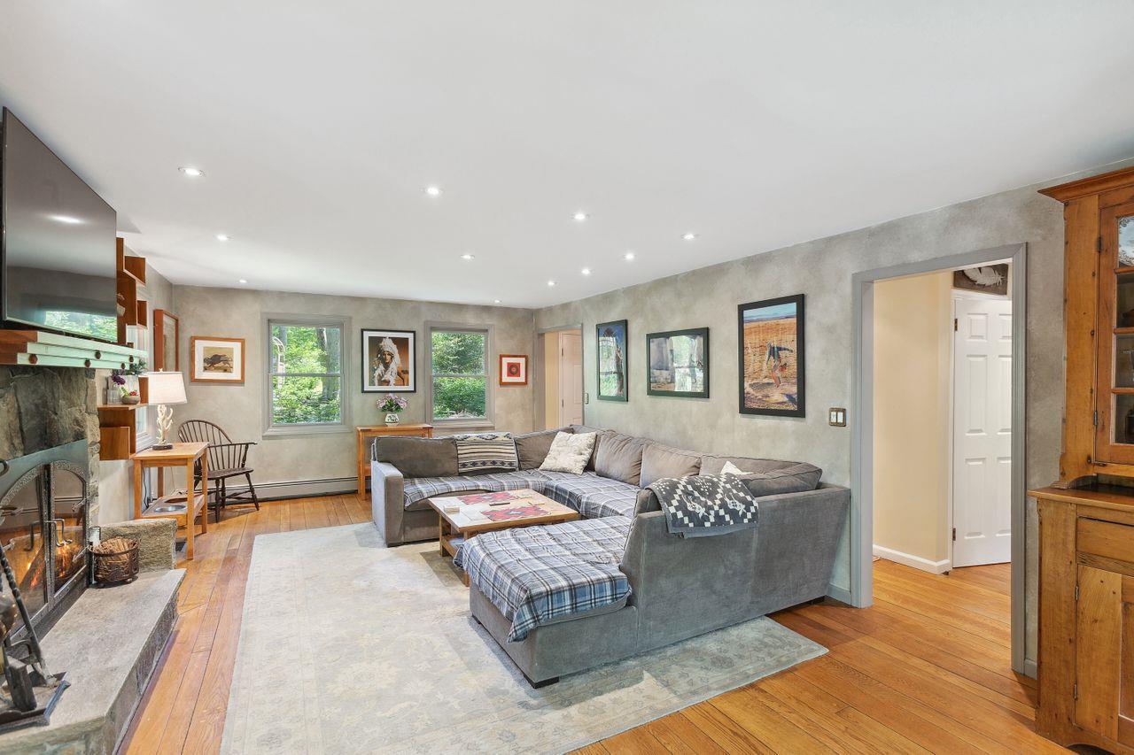 Single Family Laurie  Westchester County, NY 10590, MLS-857489-5
