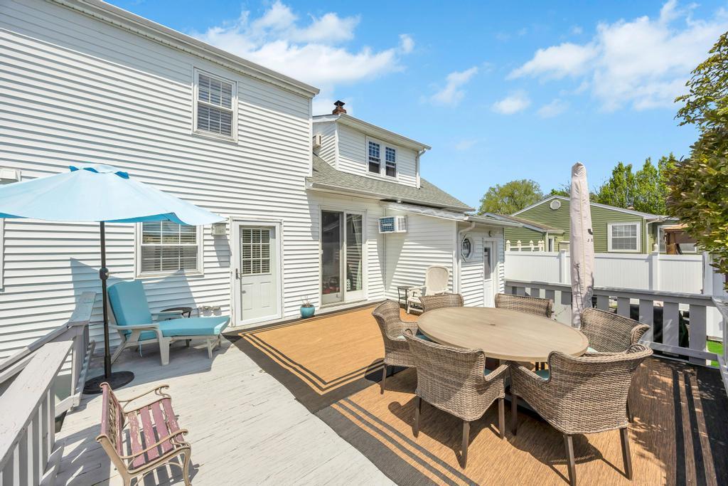 Single Family Noble  Nassau County, NY 11554, MLS-857491-36