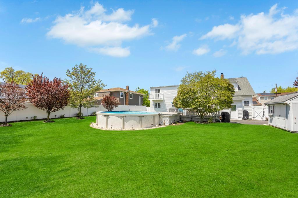 Single Family Noble  Nassau County, NY 11554, MLS-857491-38