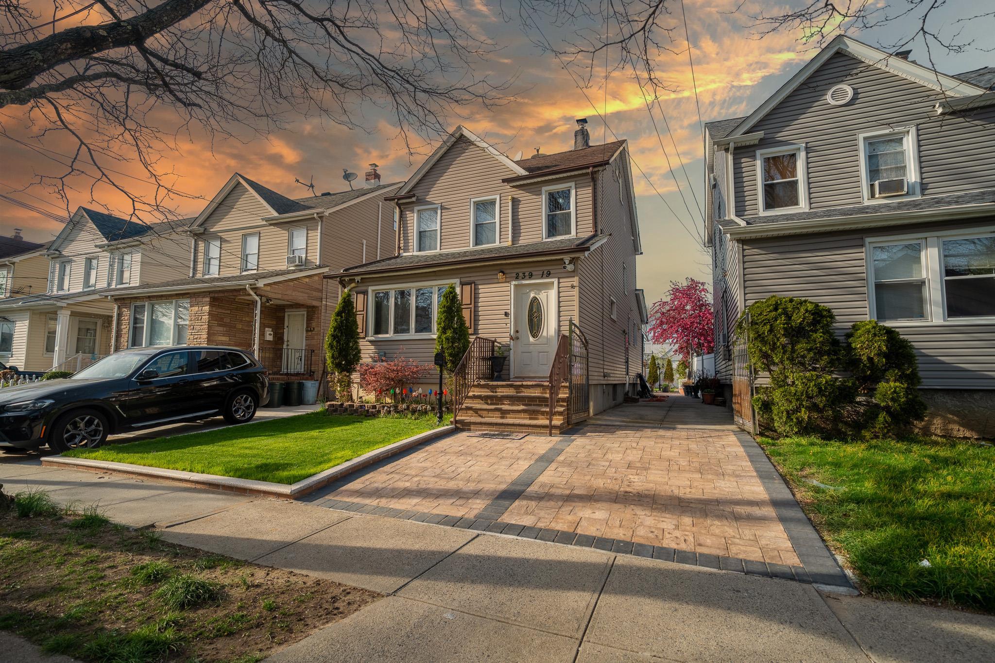 Single Family 88th Av  Queens, NY 11426, MLS-857493-2