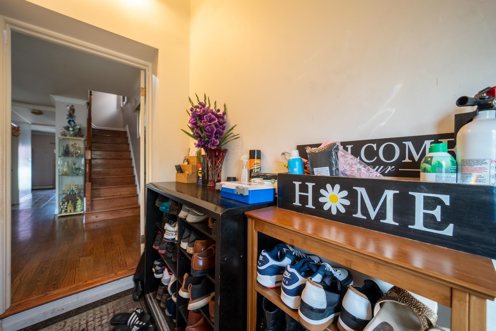 Single Family 88th Av  Queens, NY 11426, MLS-857493-31