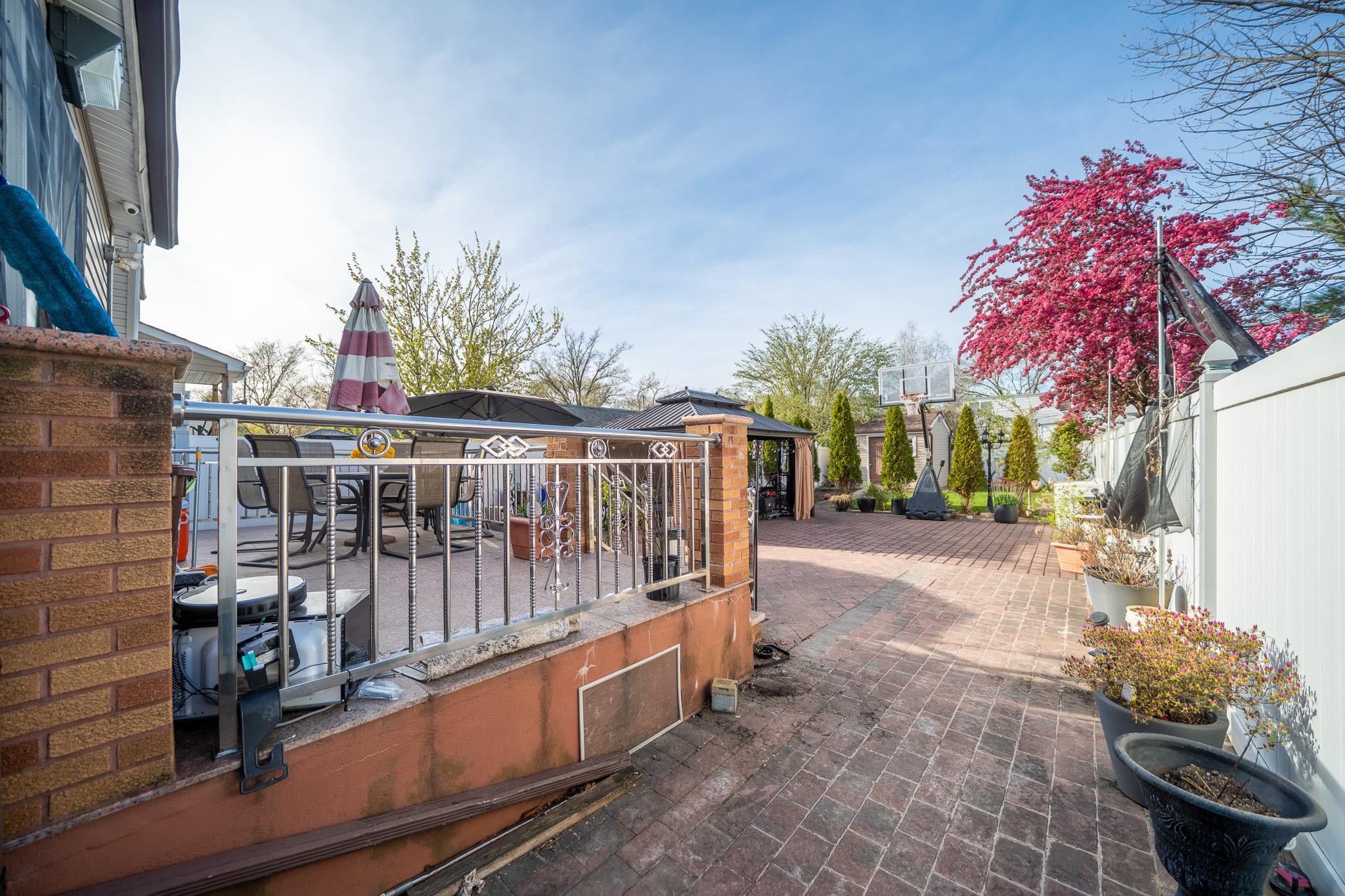 Single Family 88th Av  Queens, NY 11426, MLS-857493-32