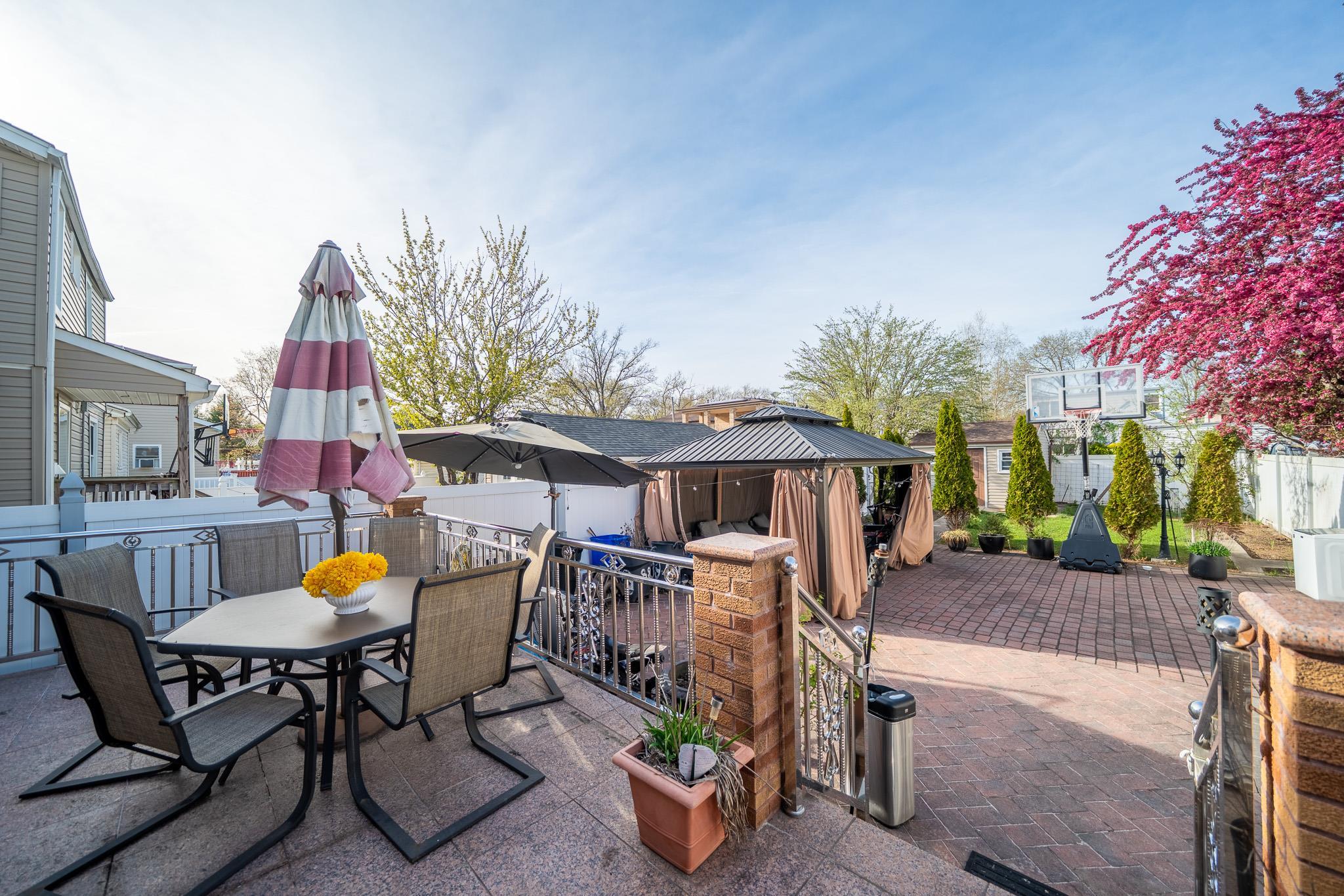 Single Family 88th Av  Queens, NY 11426, MLS-857493-34