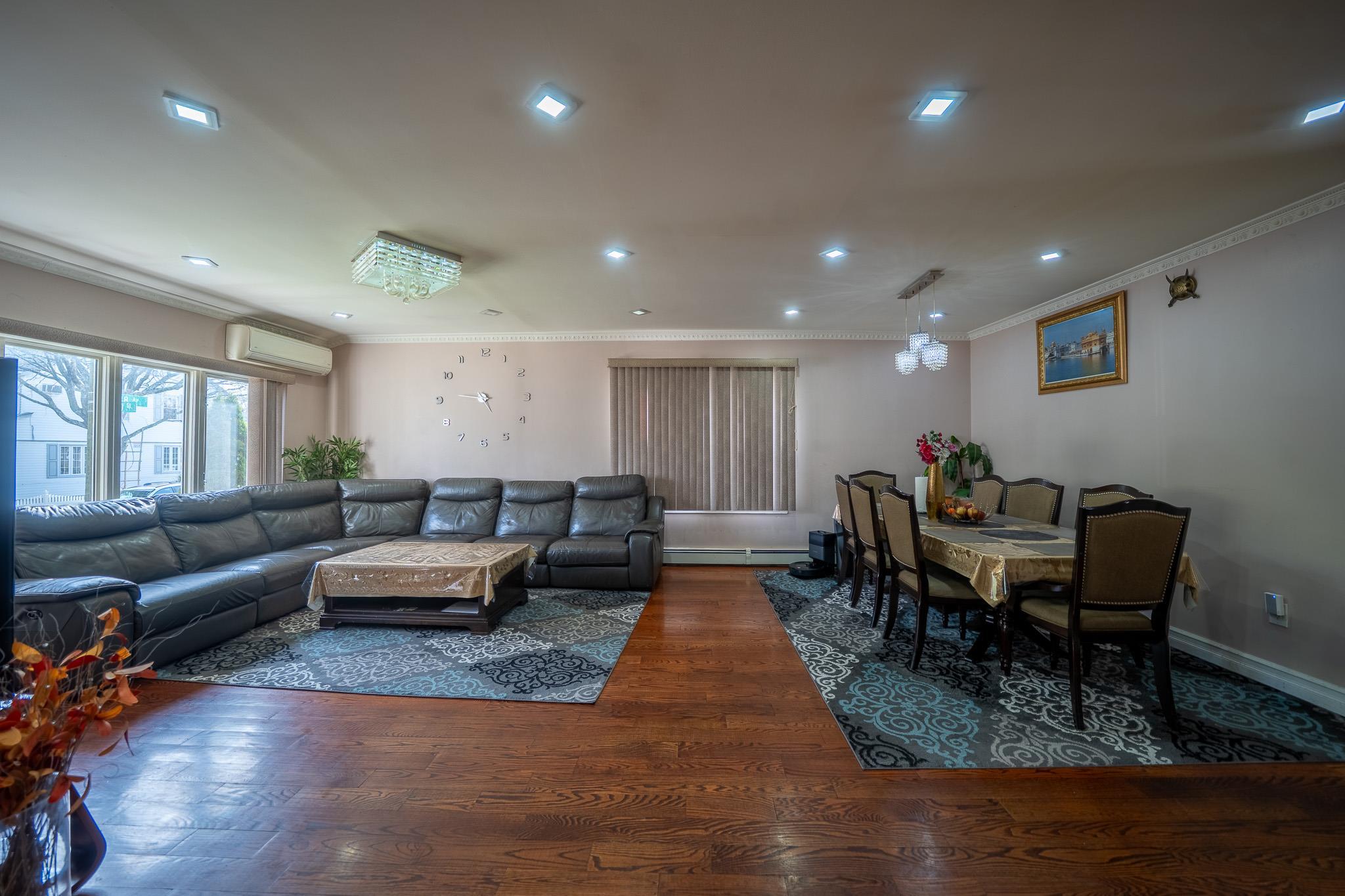 Single Family 88th Av  Queens, NY 11426, MLS-857493-4
