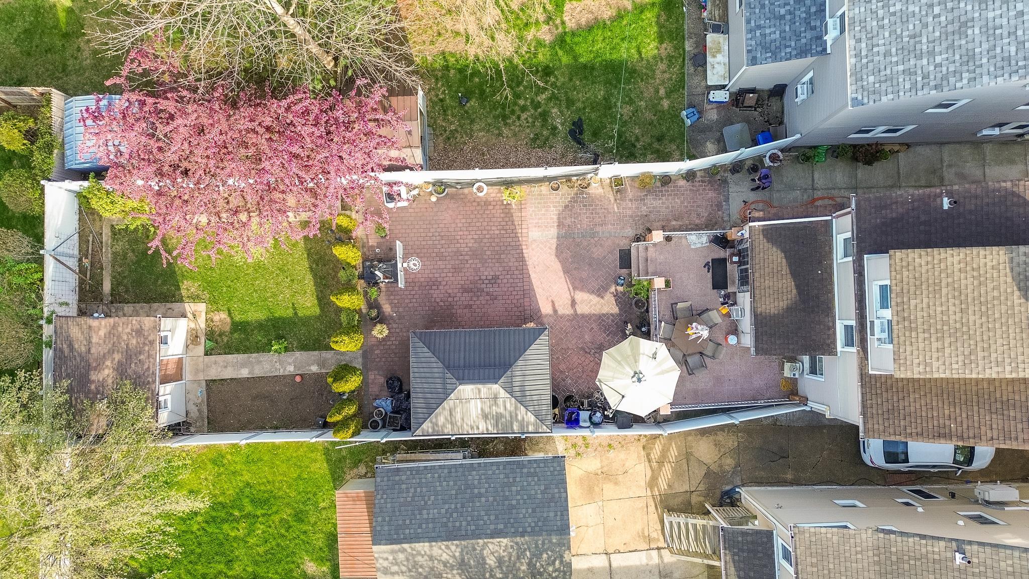 Single Family 88th Av  Queens, NY 11426, MLS-857493-40