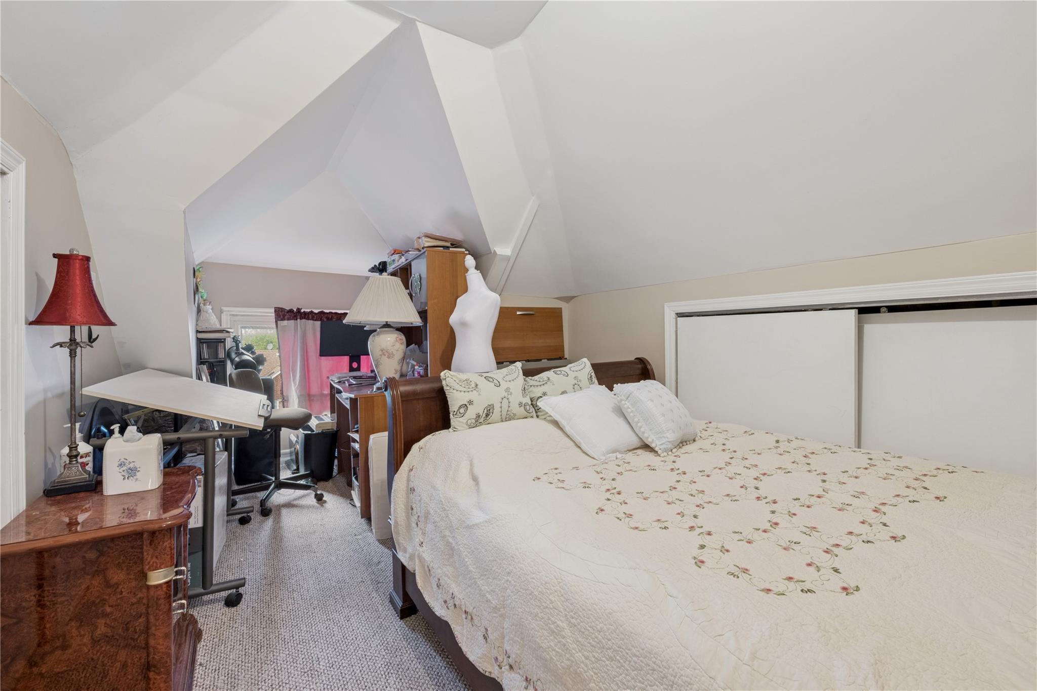Single Family Beech  Nassau County, NY 11561, MLS-857501-22