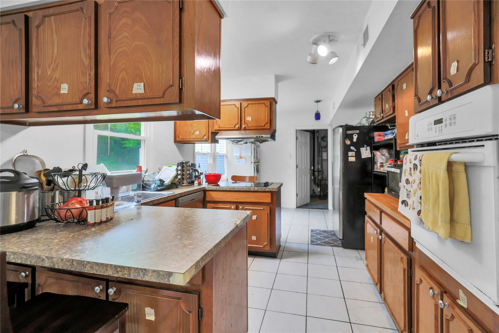 Single Family Hastings  Suffolk County, NY 11790, MLS-857503-6