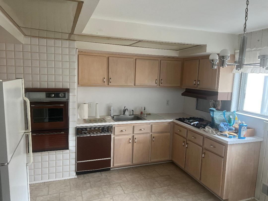 Single Family 85  Queens, NY 11414, MLS-857506-2
