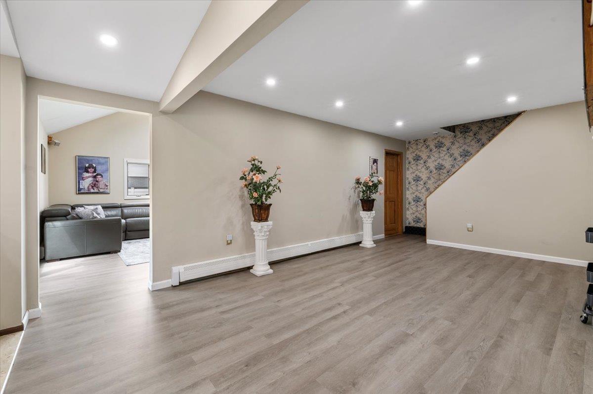 Single Family Forester  Nassau County, NY 11756, MLS-857519-10
