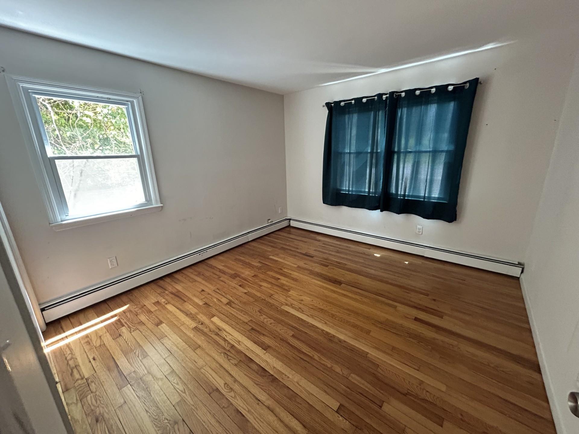 Single Family Laurel  Suffolk County, NY 11731, MLS-857533-12