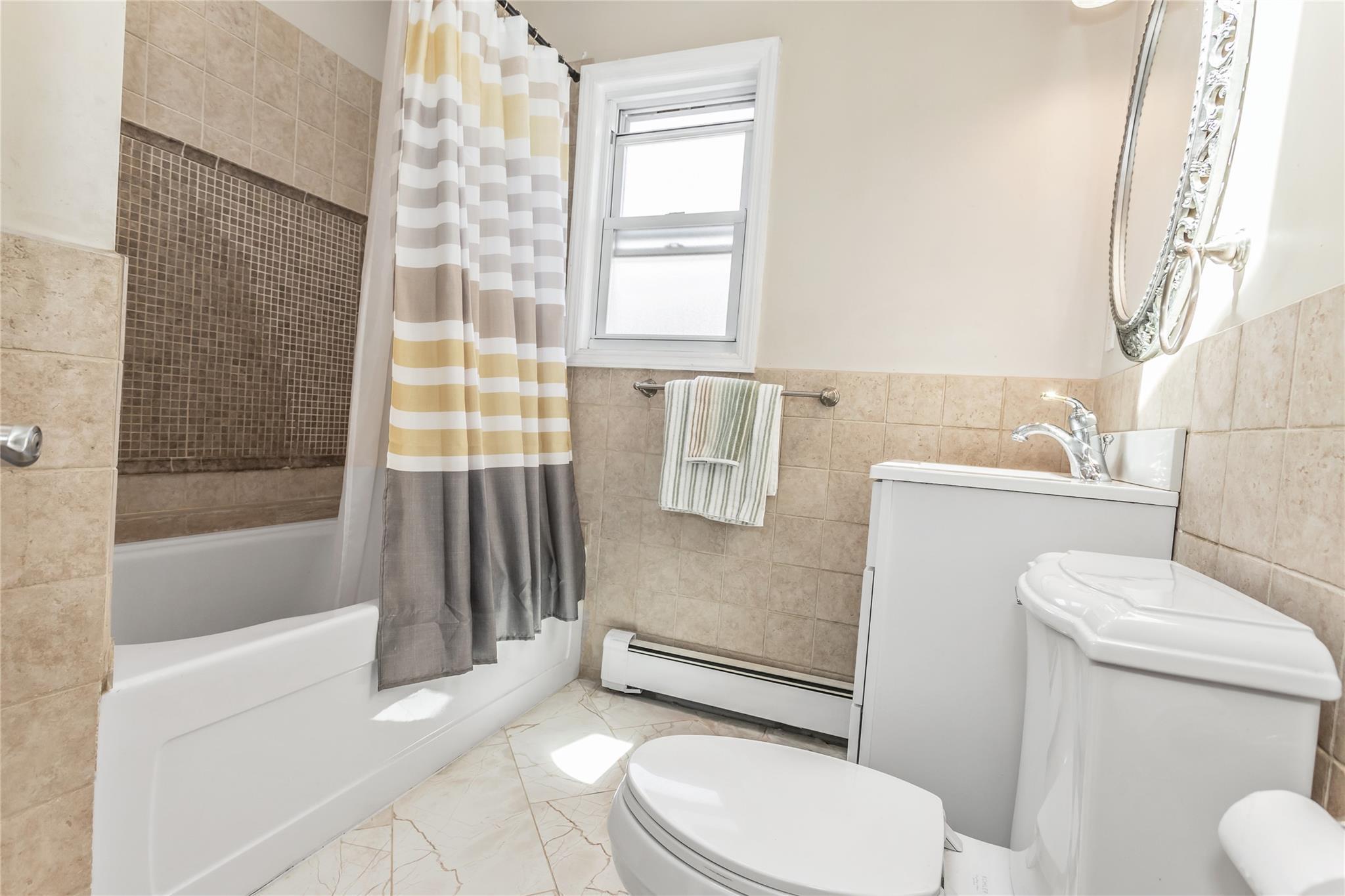 Single Family 205th  Queens, NY 11423, MLS-857539-16