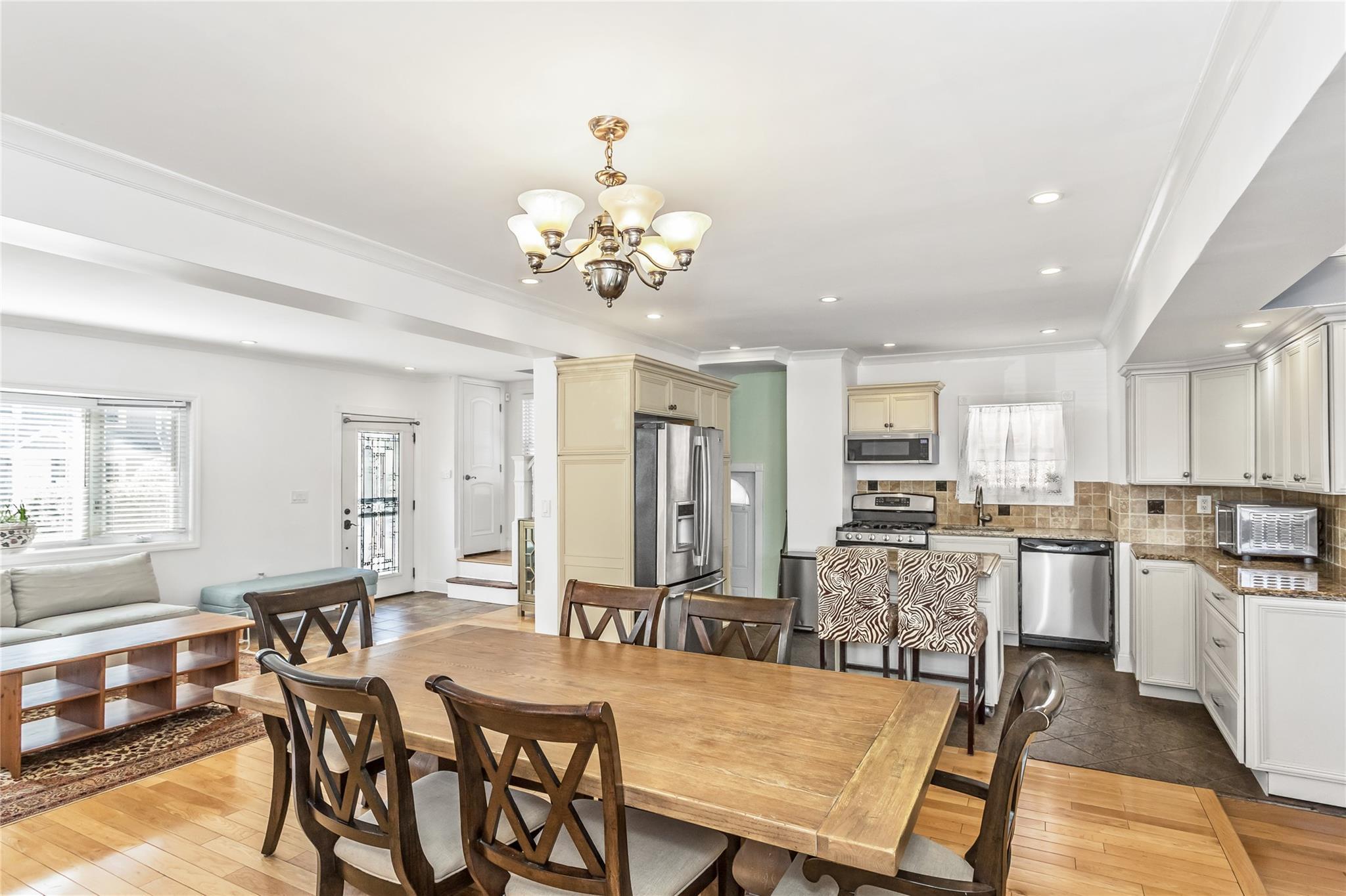 Single Family 205th  Queens, NY 11423, MLS-857539-4